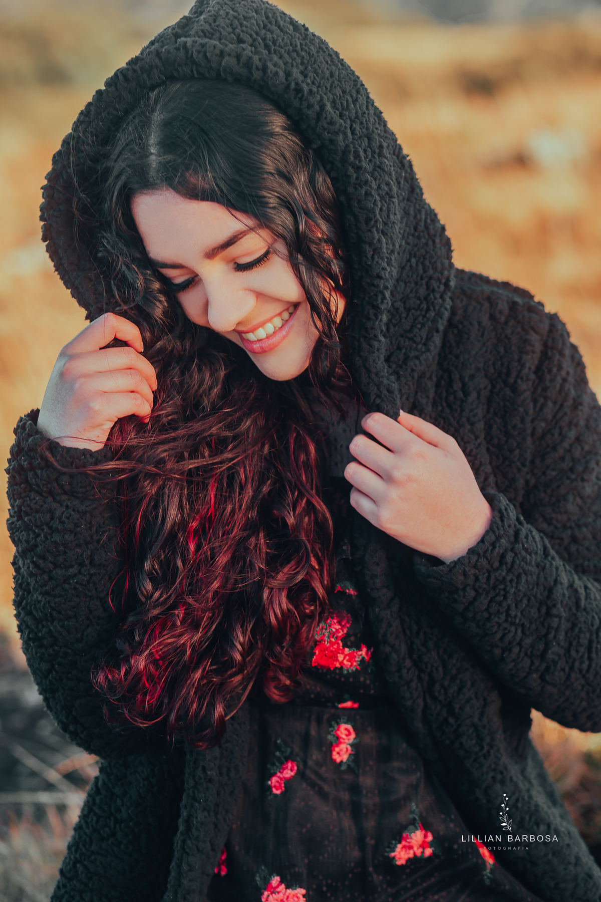 ensaio-de-15-anos-book-de-15-anos-serra-do-rio-do-rastro-mirante-do-doze-jaqueta-jeans-vestido-preto-estampado-teddy-preto-fotógrafos-de-santa-catarina-fotógrafos-de-lauro-muller-fotógrafa-de-15-anos