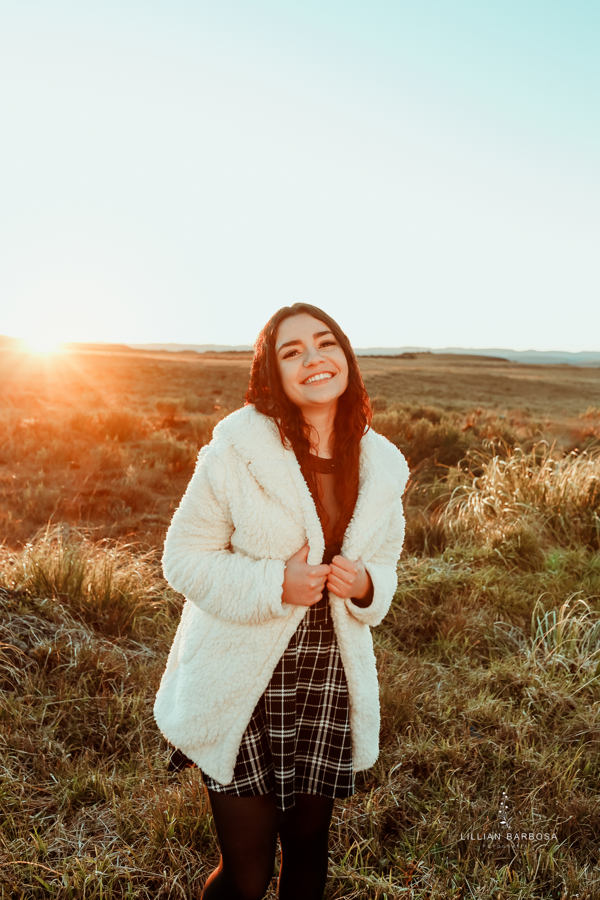ensaio-de-15-anos-book-de-15-anos-serra-do-rio-do-rastro-mirante-do-doze-cropped-preto-saia-xadrez-teddy-branco-fotógrafos-de-santa-catarina-fotógrafos-de-lauro-muller-fotógrafa-de-15-anos