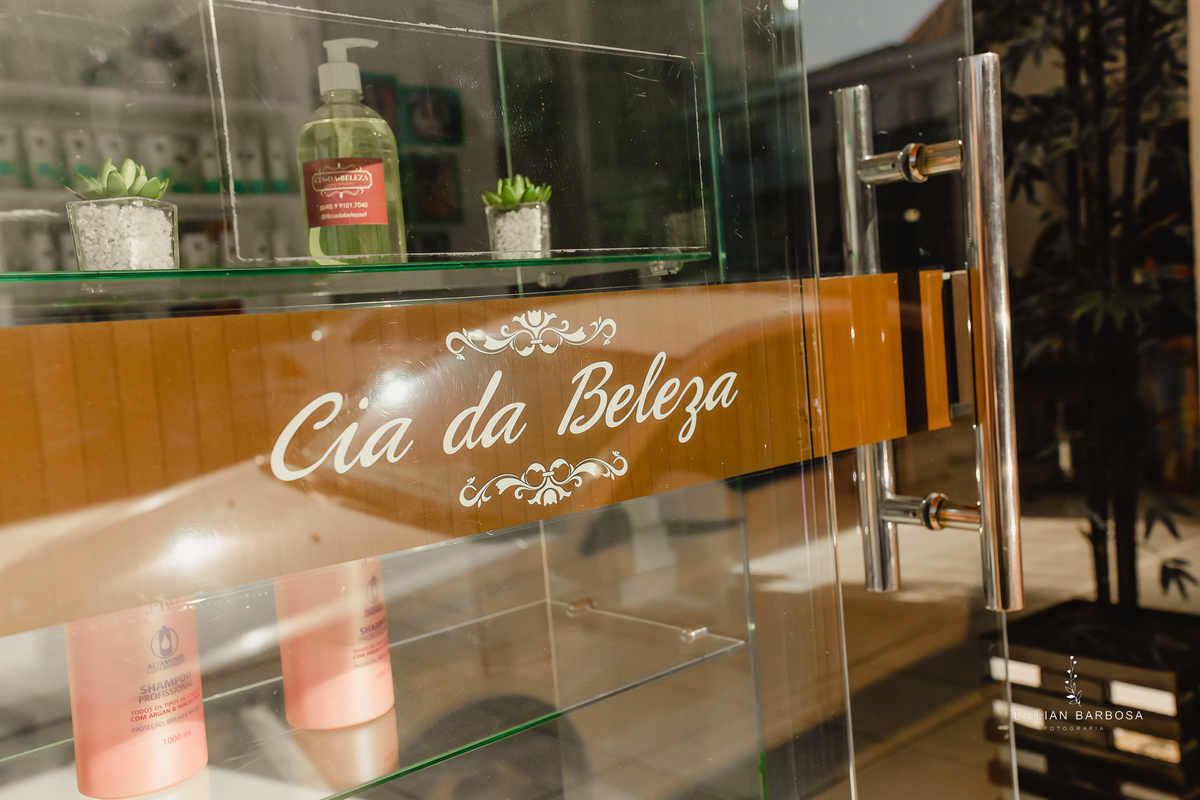 estudio-beleza-salão-cabelereira-maquiagem-fotógrafadesc-fotógrafadesantacatarina-fotógrafadelauromuller-fotógrafosdelauromuller-fotógrafosdesantacatarina