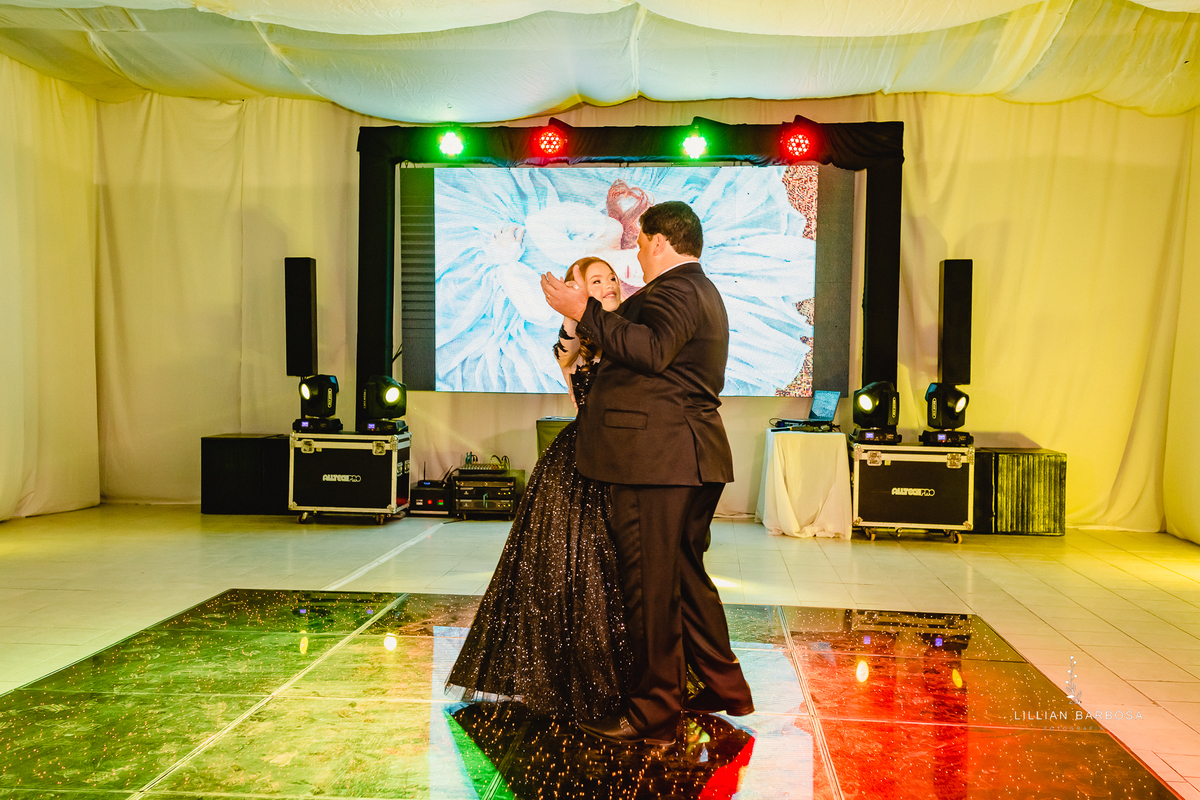 menina-vestido-15anos-festa-festade15anos-dança-valsa-fotógrafadesantacatarina-fotógrafosdesantacatarina-fotógrafadelauromuller-fotógrafosdelauromuller-fotógrafade15anos-fotógrafosde15anos-festadedebutante