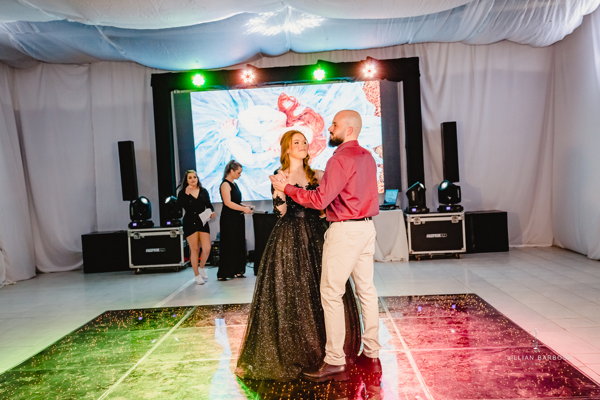 menina-vestido-15anos-festa-festade15anos-dança-valsa-fotógrafadesantacatarina-fotógrafosdesantacatarina-fotógrafadelauromuller-fotógrafosdelauromuller-fotógrafade15anos-fotógrafosde15anos-festadedebutante