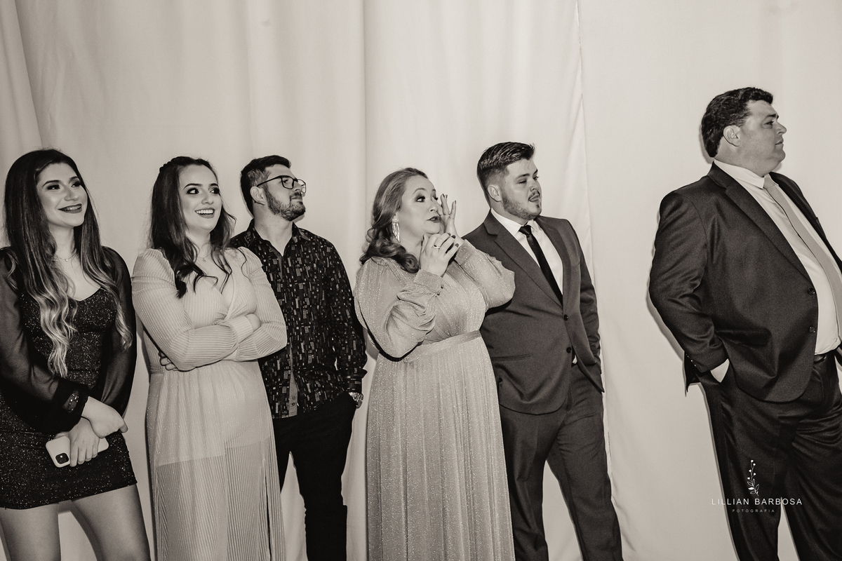 convidados-família-15anos-festa-festade15anos-homenagem-fotógrafadesantacatarina-fotógrafosdesantacatarina-fotógrafadelauromuller-fotógrafosdelauromuller-fotógrafade15anos-fotógrafosde15anos-festadedebutante