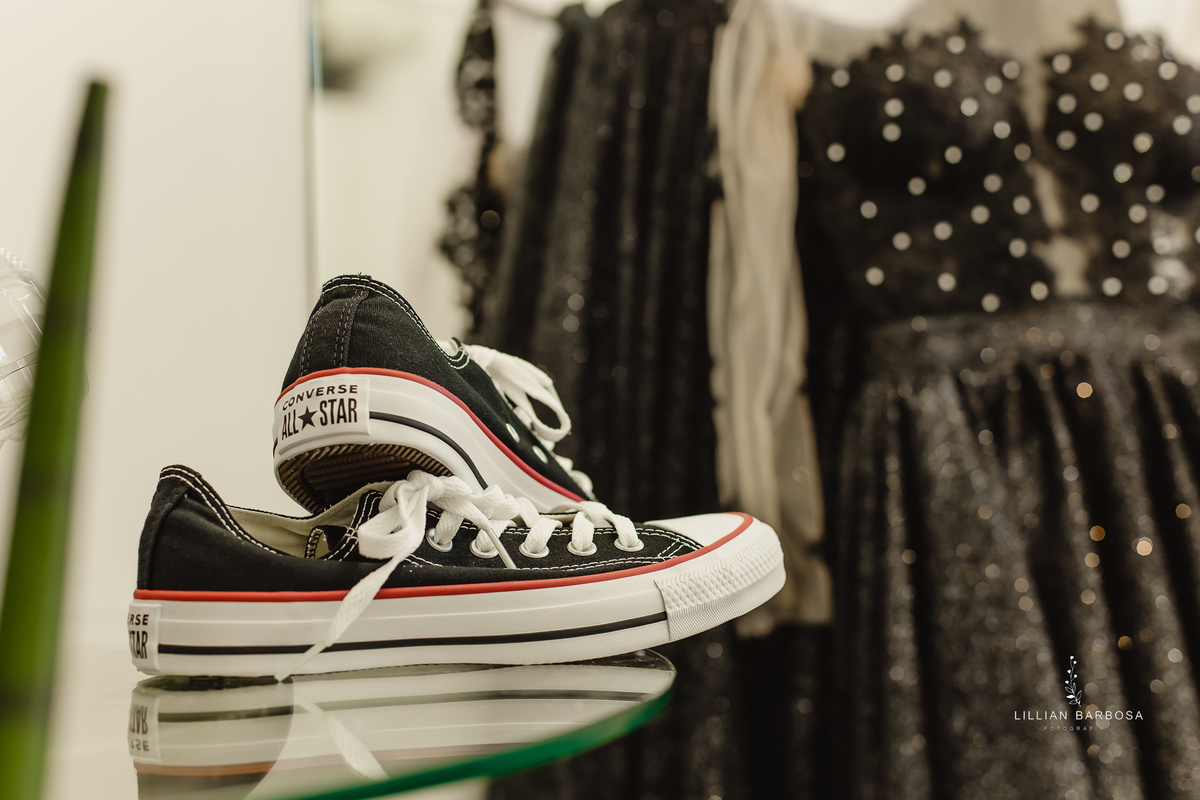 tênis-allstar-vestido-fotógrafadesc-fotógrafadesantacatarina-fotógrafadelauromuller-fotógrafosdelauromuller-fotógrafade15anos-fotógrafosde15anos-festadedebutante