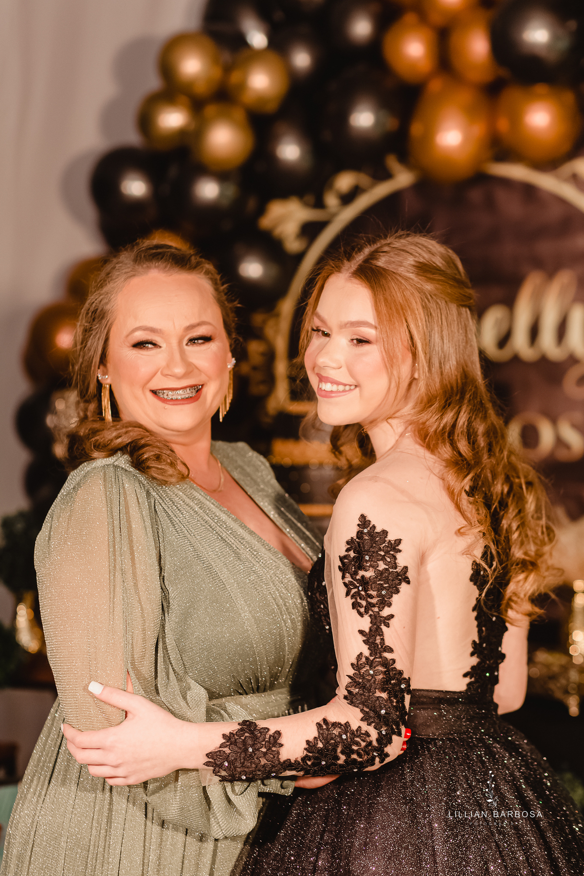 menina-vestido-15anos-festa-festade15anos-família-mãe-fotógrafadesantacatarina-fotógrafosdesantacatarina-fotógrafadelauromuller-fotógrafosdelauromuller-fotógrafade15anos-fotógrafosde15anos-festadedebutante