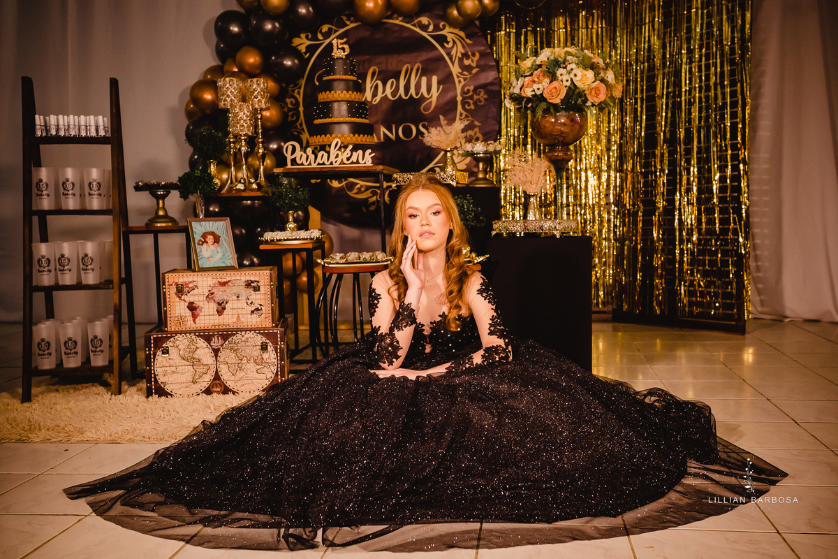 menina-vestido-15anos-festa-festade15anos-fotógrafadesantacatarina-fotógrafosdesantacatarina-fotógrafadelauromuller-fotógrafosdelauromuller-fotógrafade15anos-fotógrafosde15anos-festadedebutante-decoração-bolo-decoraçãode15anos