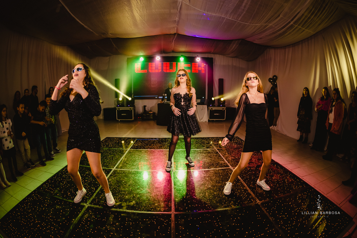 menina-vestido-15anos-festa-festade15anos-dança-coreografia-amigas-fotógrafadesc-fotógrafadesantacatarina-fotógrafosdesantacatarina-fotógrafadelauromuller-fotógrafosdelauromuller-fotógrafade15anos-fotógrafosde15anos-festadedebutante