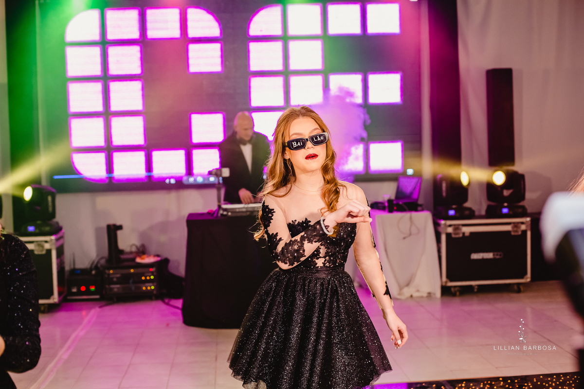 menina-vestido-15anos-festa-festade15anos-dança-coreografia-fotógrafadesc-fotógrafadesantacatarina-fotógrafosdesantacatarina-fotógrafadelauromuller-fotógrafosdelauromuller-fotógrafade15anos-fotógrafosde15anos-festadedebutante