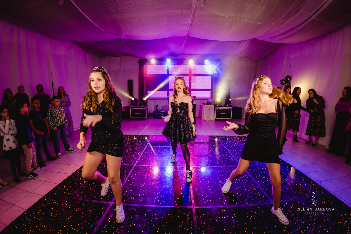 menina-vestido-15anos-festa-festade15anos-dança-coreografia-amigas-fotógrafadesc-fotógrafadesantacatarina-fotógrafosdesantacatarina-fotógrafadelauromuller-fotógrafosdelauromuller-fotógrafade15anos-fotógrafosde15anos-festadedebutante