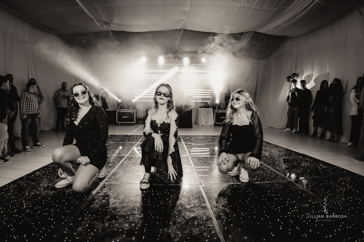 menina-vestido-15anos-festa-festade15anos-dança-coreografia-amigas-fotógrafadesc-fotógrafadesantacatarina-fotógrafosdesantacatarina-fotógrafadelauromuller-fotógrafosdelauromuller-fotógrafade15anos-fotógrafosde15anos-festadedebutante