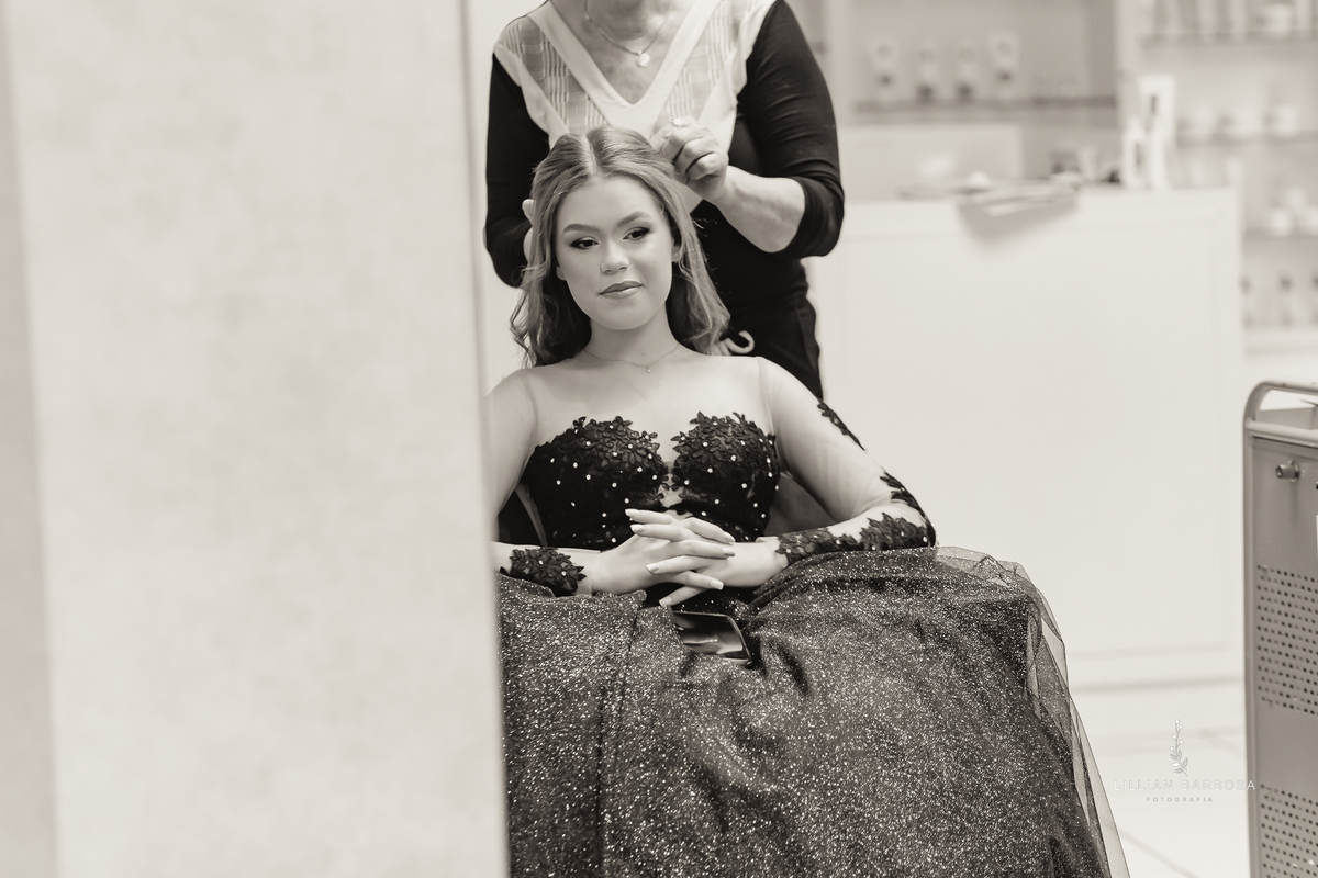 menina-fifteen-festa-salão-penteado-fotógrafadesc-fotógrafadesantacatarina-fotógrafosdesantacatarina-fotógrafadelauromuller-fotógrafosdelauromuller-fotógrafade15anos-fotógrafosde15anos-festadedebutante