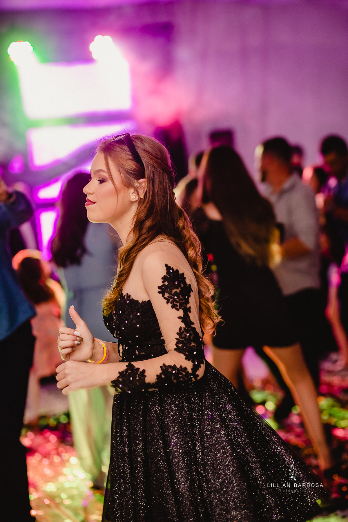 menina-vestido-15anos-festa-festade15anos-dança-fotógrafadesc-fotógrafadesantacatarina-fotógrafosdesantacatarina-fotógrafadelauromuller-fotógrafosdelauromuller-fotógrafade15anos-fotógrafosde15anos-festadedebutante