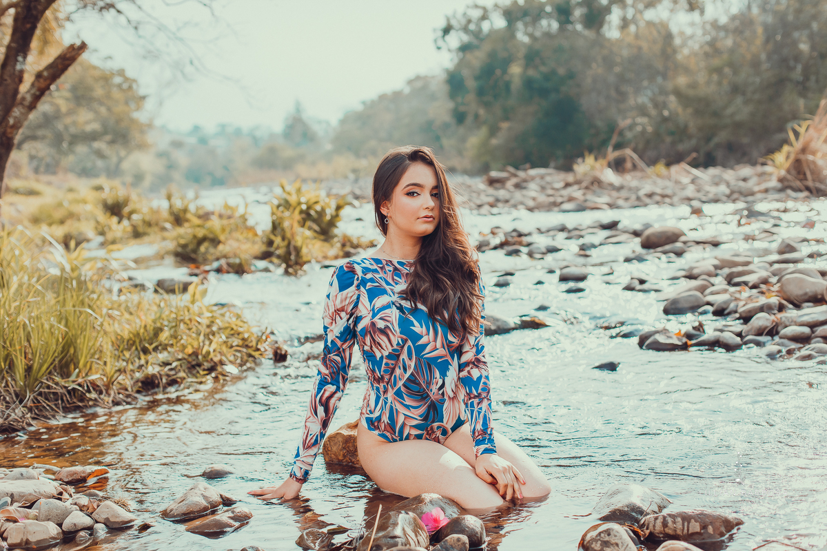 menina-15anos-maiô-rio-aguá-fifteen-lauromuller-fotógrafadesantacatarina-fotógrafosdesantacatarina-fotógrafadelauromuller-fotógrafosdelauromuller-fotógrafade15anos-fotógrafosde15anos-ensaiode15anos-bookde15anos