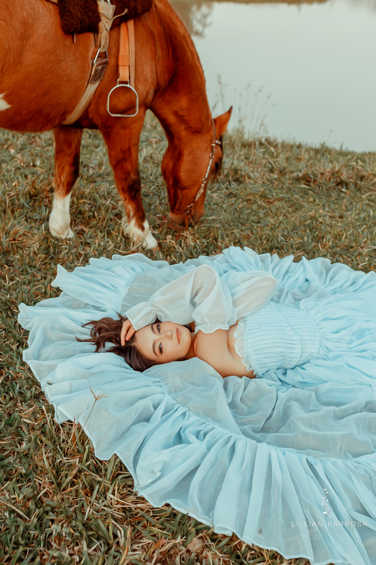 menina-15anos-vestido-vestidoazul-cavalo-fifteen-lauromuller-fotógrafadesantacatarina-fotógrafosdesantacatarina-fotógrafadelauromuller-fotógrafosdelauromuller-fotógrafade15anos-fotógrafosde15anos-ensaiode15anos-bookde15anos