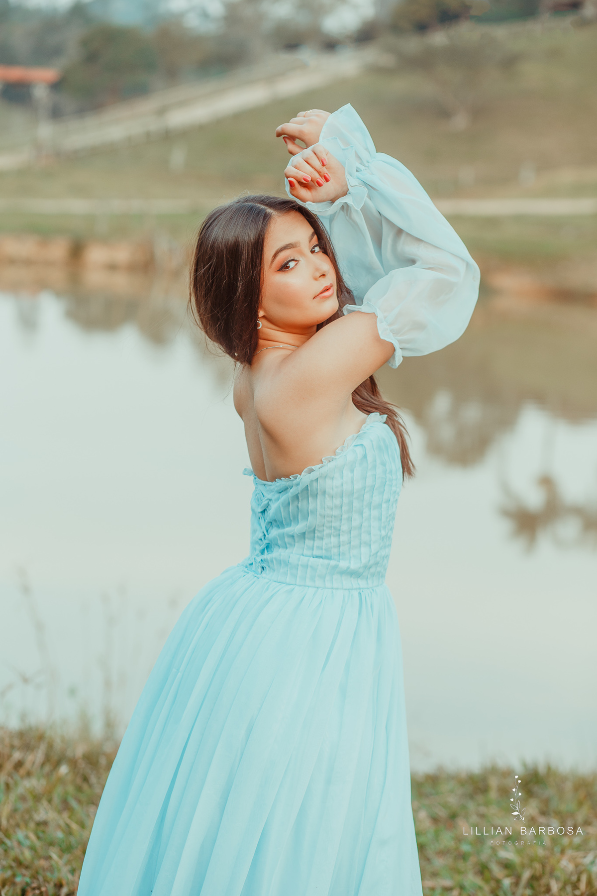 menina-15anos-vestido-vestidoazul-lago-fifteen-lauromuller-fotógrafadesantacatarina-fotógrafosdesantacatarina-fotógrafadelauromuller-fotógrafosdelauromuller-fotógrafade15anos-fotógrafosde15anos-ensaiode15anos-bookde15anos