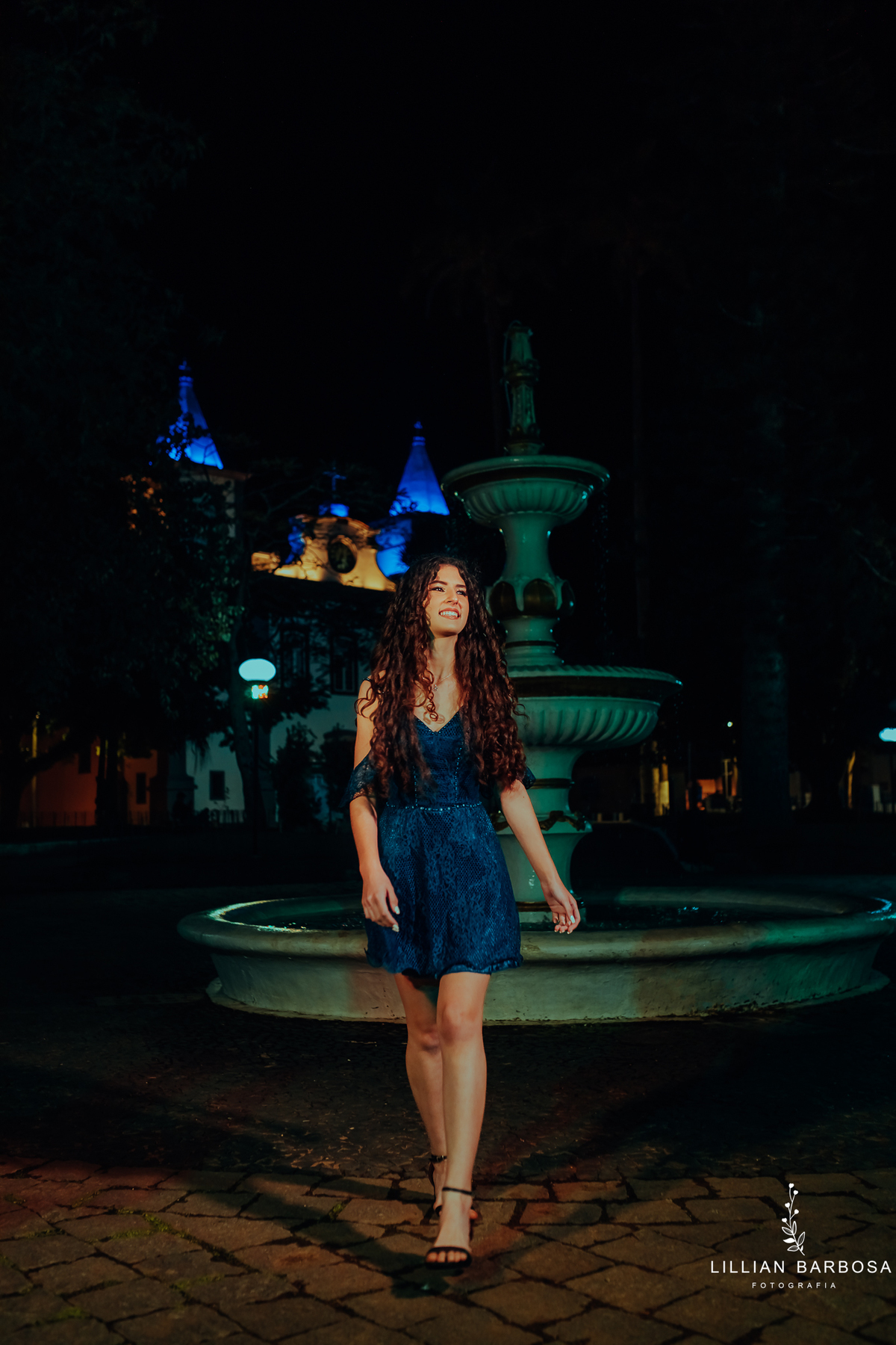 Gabriele-ensaio-15-anos-piquinique-violao-laguna-balanço-de-flor-praia-fotografa-de-lauro-muller- (1)