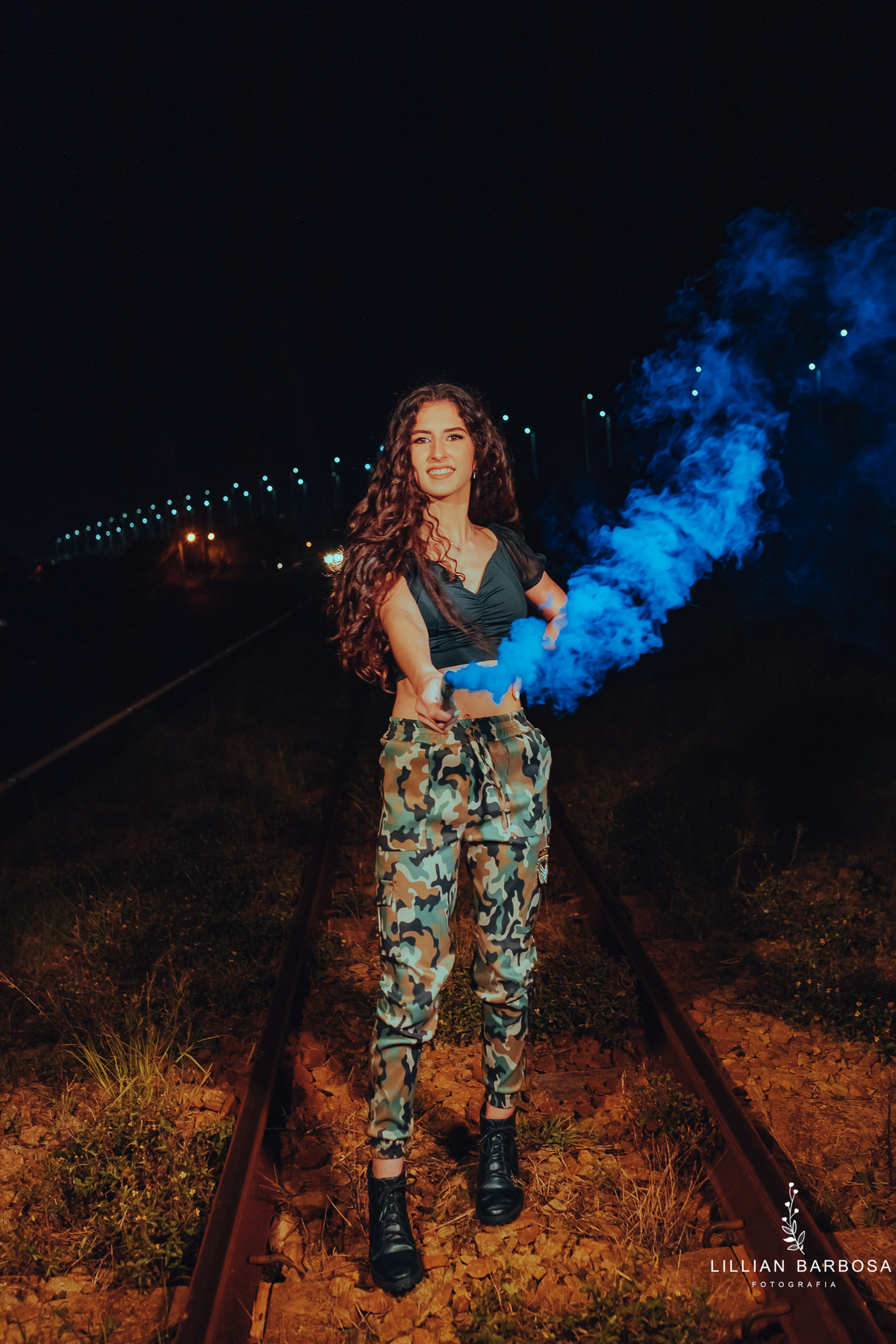 Gabriele-ensaio-15-anos-piquinique-violao-laguna-balanço-de-flor-praia-fotografa-de-lauro-muller- (1)