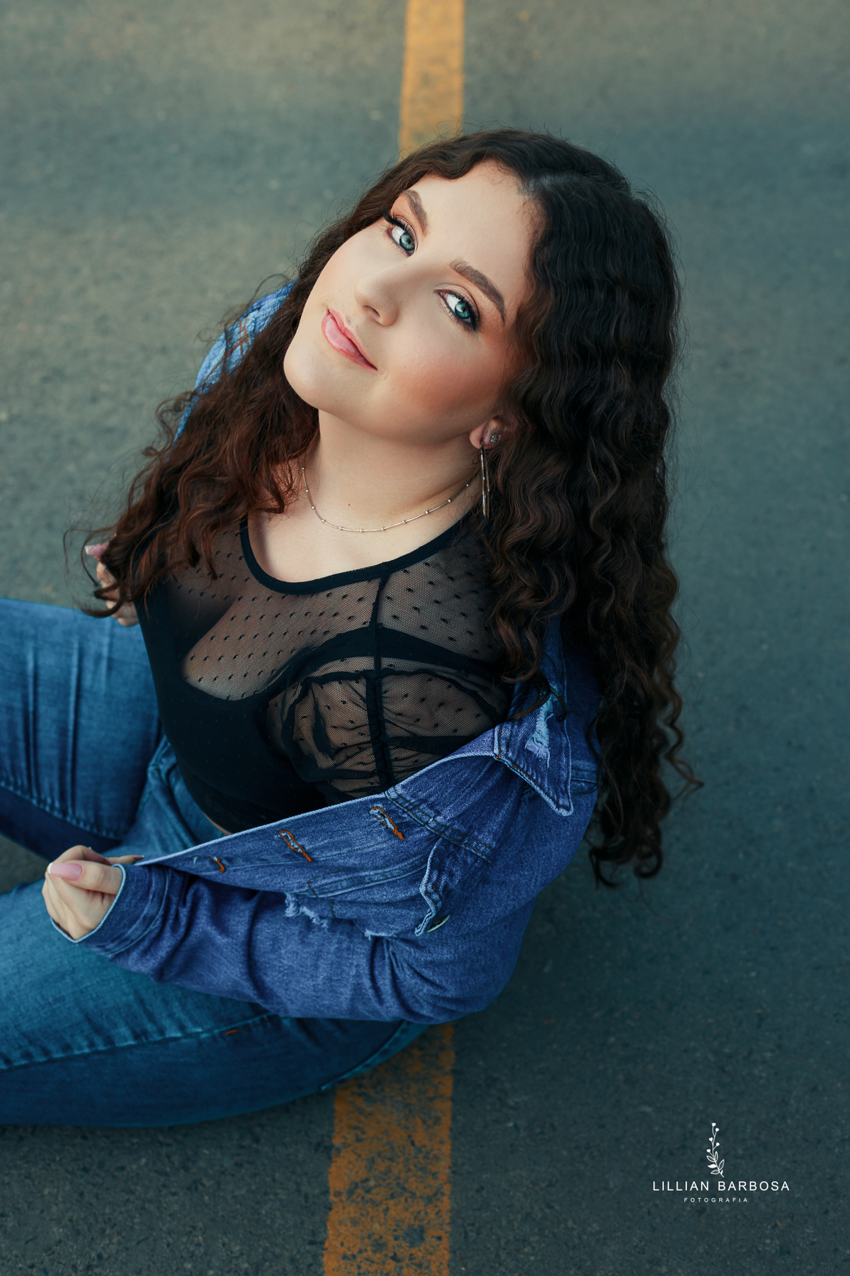 Ensaio-15-anos-ensaio-com-flores-por-do-sol-fotgrafa-de-lauro-muller