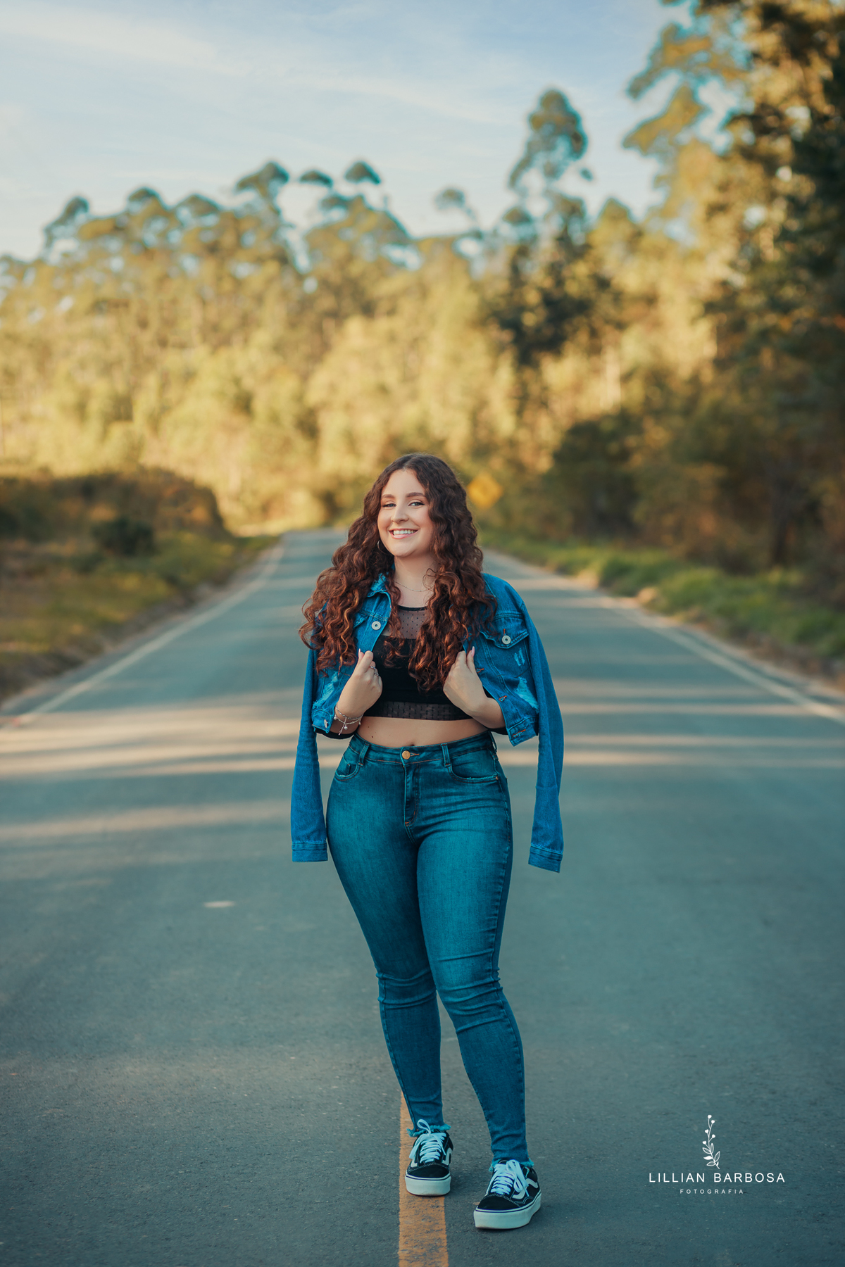 Ensaio-15-anos-ensaio-com-flores-por-do-sol-fotgrafa-de-lauro-muller