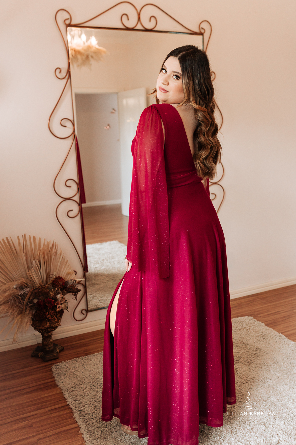 ensaio-de-quinze-anos-book-de-quinze-anos-no-atelie-daniela-nagel-com-cavalo-branco-mc-donalds--fotografa-de-lauro-muller-santa-catarina-