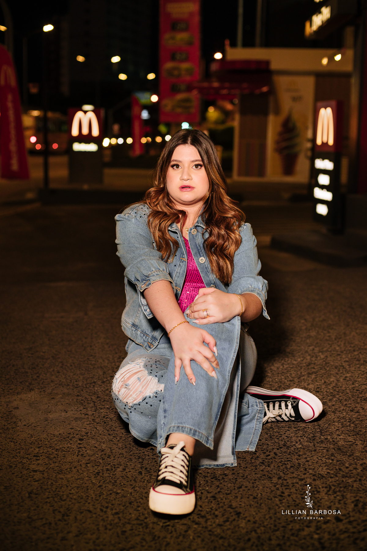 ensaio-de-quinze-anos-book-de-quinze-anos-no-atelie-daniela-nagel-com-cavalo-branco-mc-donalds--fotografa-de-lauro-muller-santa-catarina-