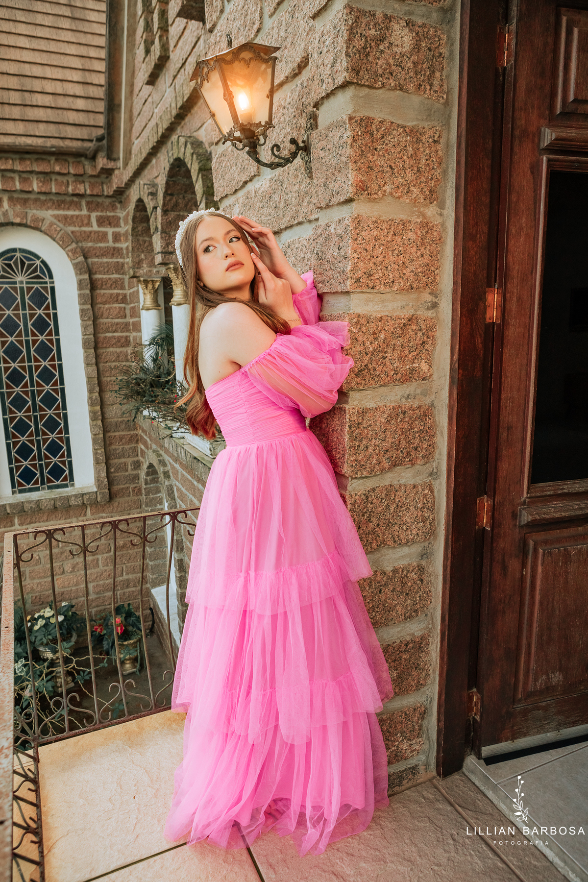 ensaio-de-quinze-anos-book-de-quinze-anos-castelo-belvedere-castelo-treze-de-maio-vestido-rosa-barbie-floresta-fotografa-de-lauro-muller-santa-catarina-