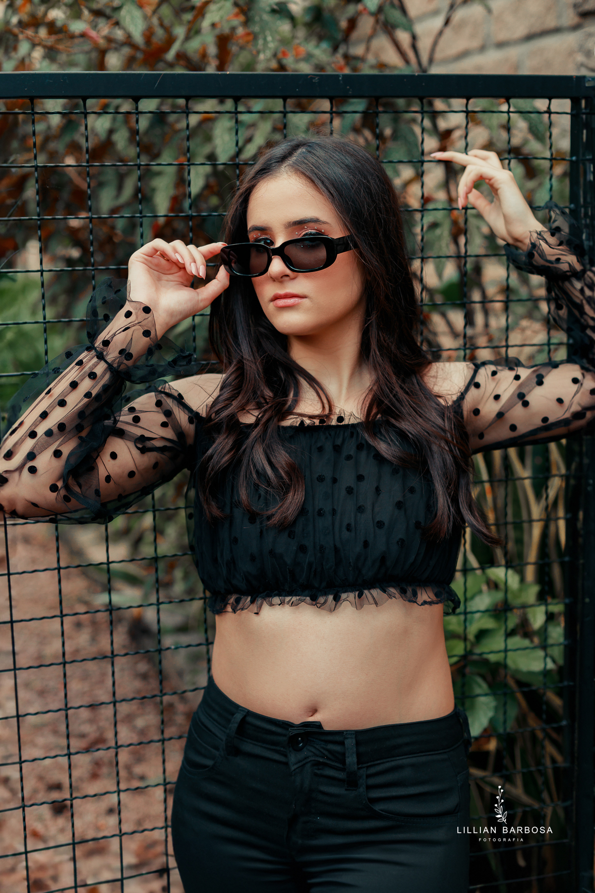 ensaio-15-anos-no-castelo-flores-vestido azul-preto-bege-em-nova-veneza-fotografa-de-lauro-muller-santa-catarina- 