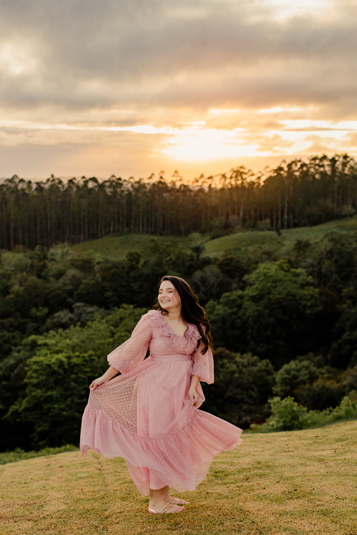 ensaio-pessoal-de21-anos-nascer-do-sol-flores-balanço-bliblia-fotografa -de-Lauro Muller-santa-catarina