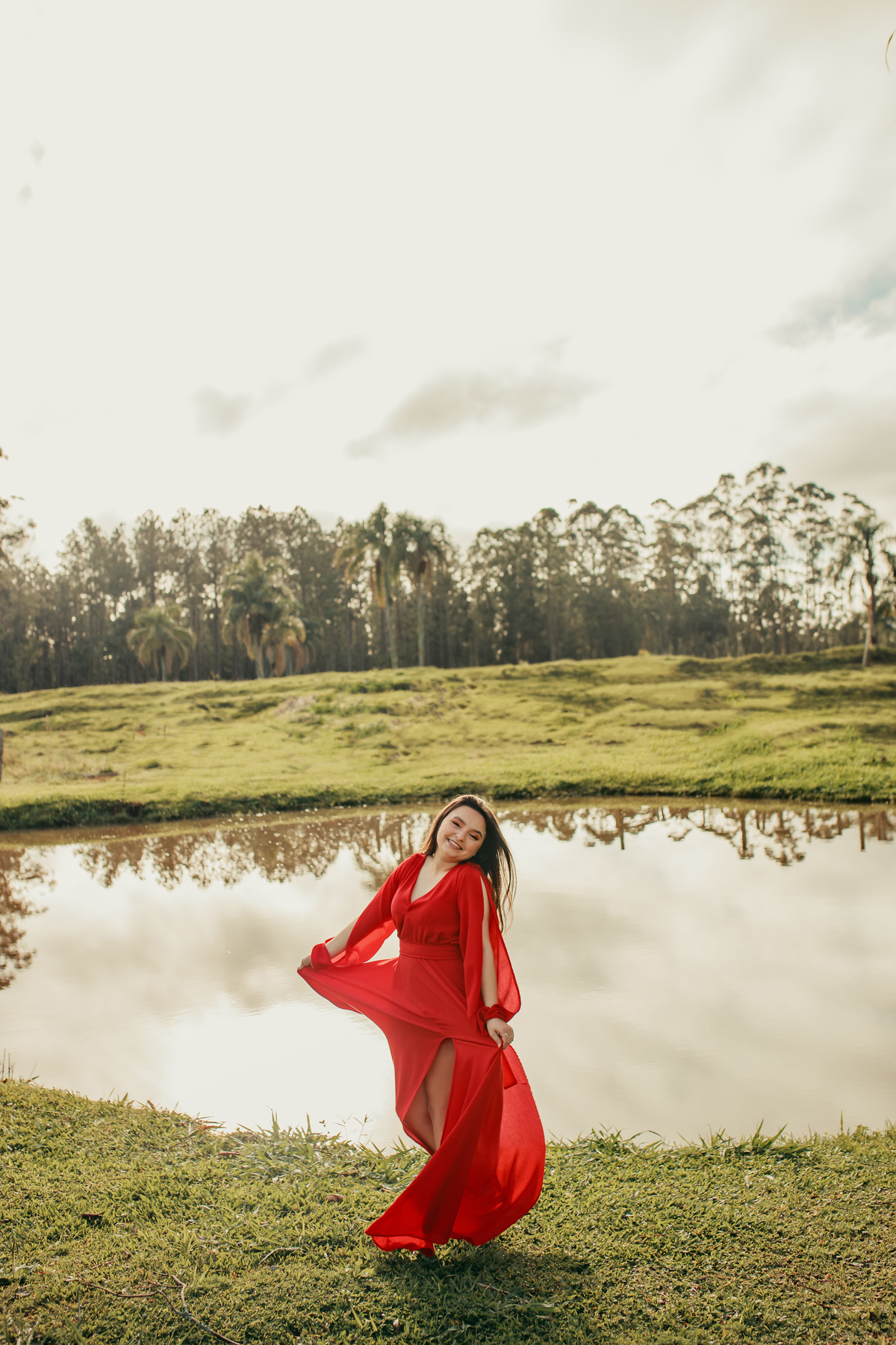 ensaio-pessoal-de21-anos-nascer-do-sol-flores-balanço-bliblia-fotografa -de-Lauro Muller-santa-catarina