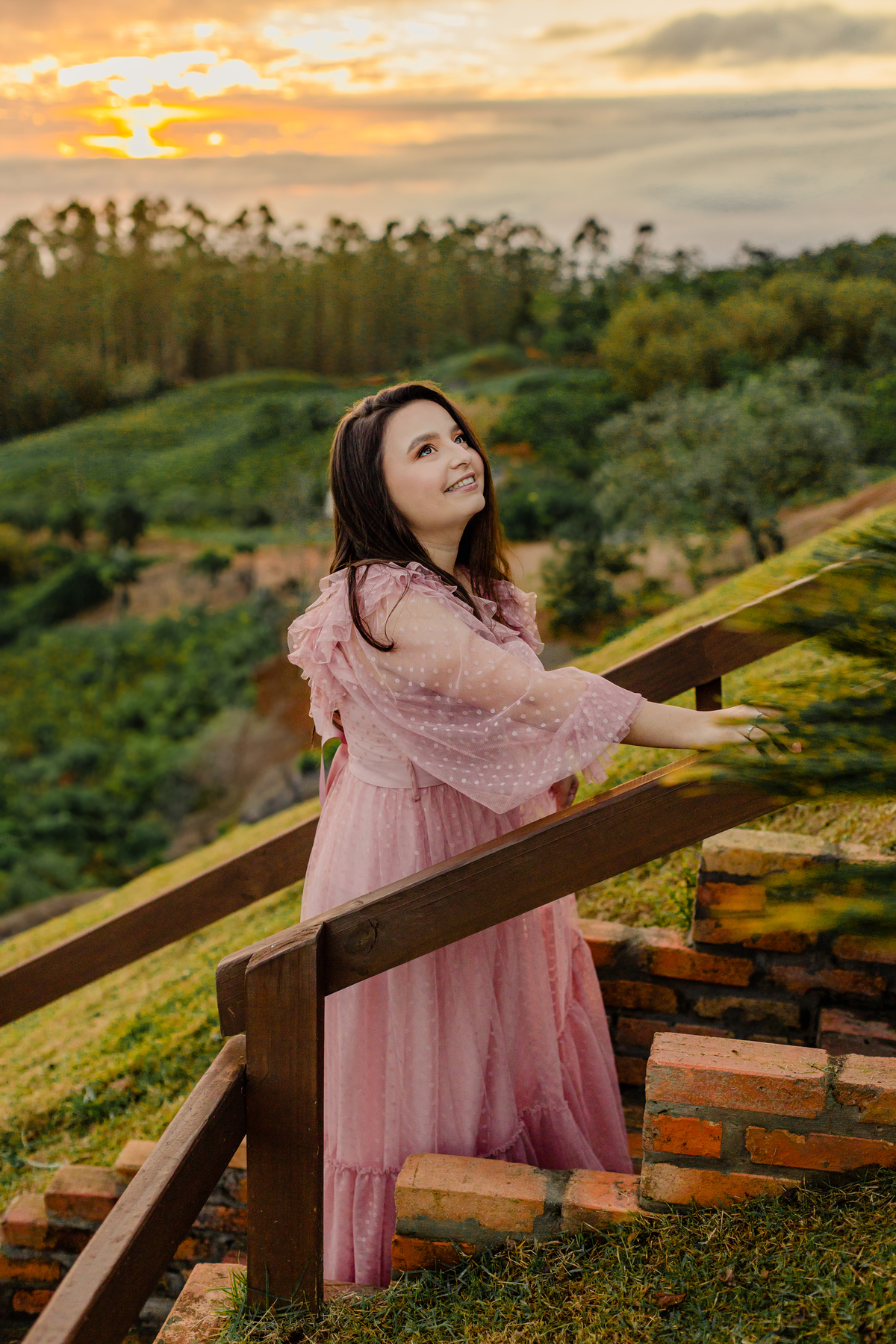 ensaio-pessoal-de21-anos-nascer-do-sol-flores-balanço-bliblia-fotografa -de-Lauro Muller-santa-catarina