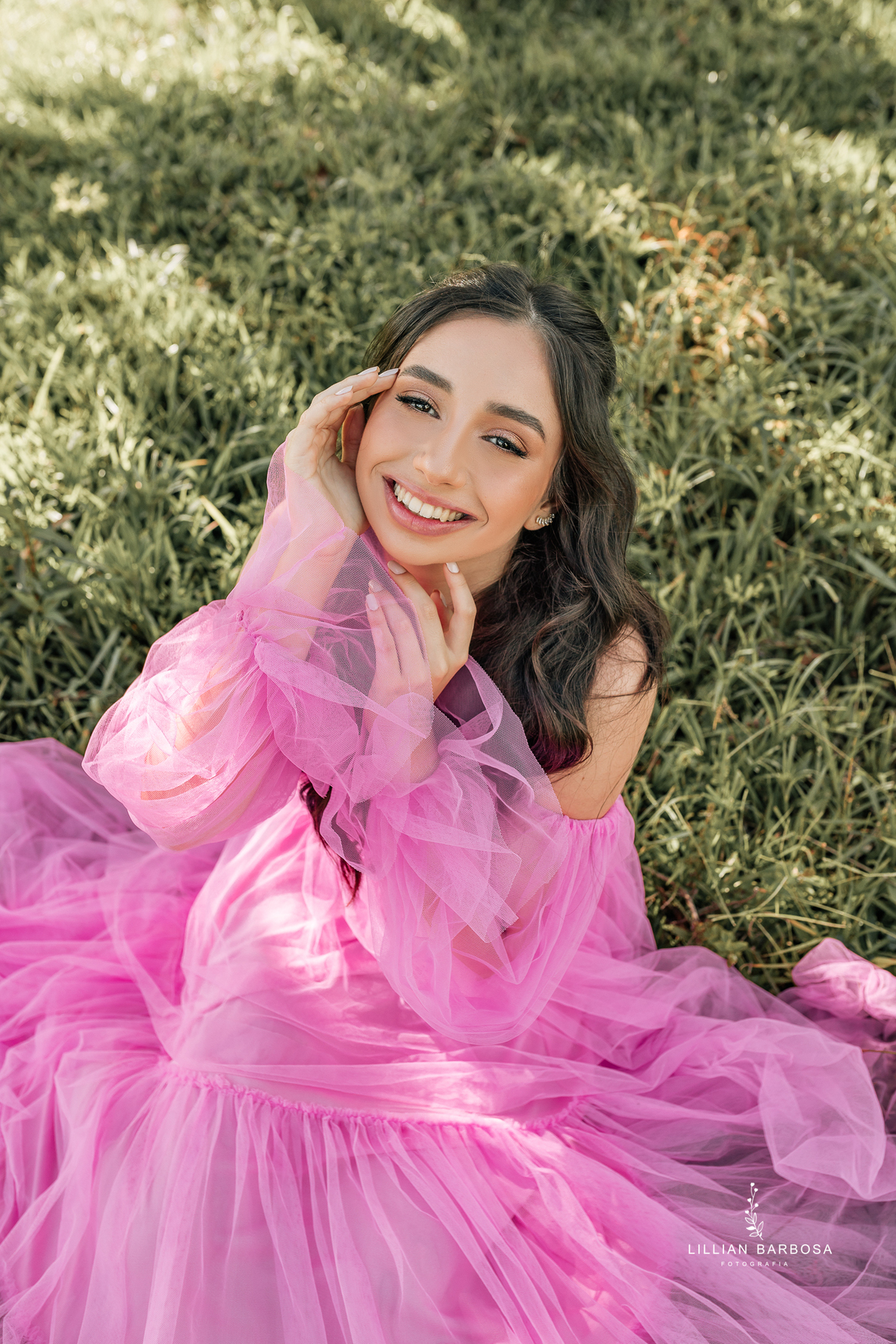 ensaio-de-quinze-anos-Atelie-daniela-nagel-serra-do-rio-do-rastro-vestido azul-preto-rosa-balanço-com-flores-fotografa-de-lauro-muller-santa-catarina