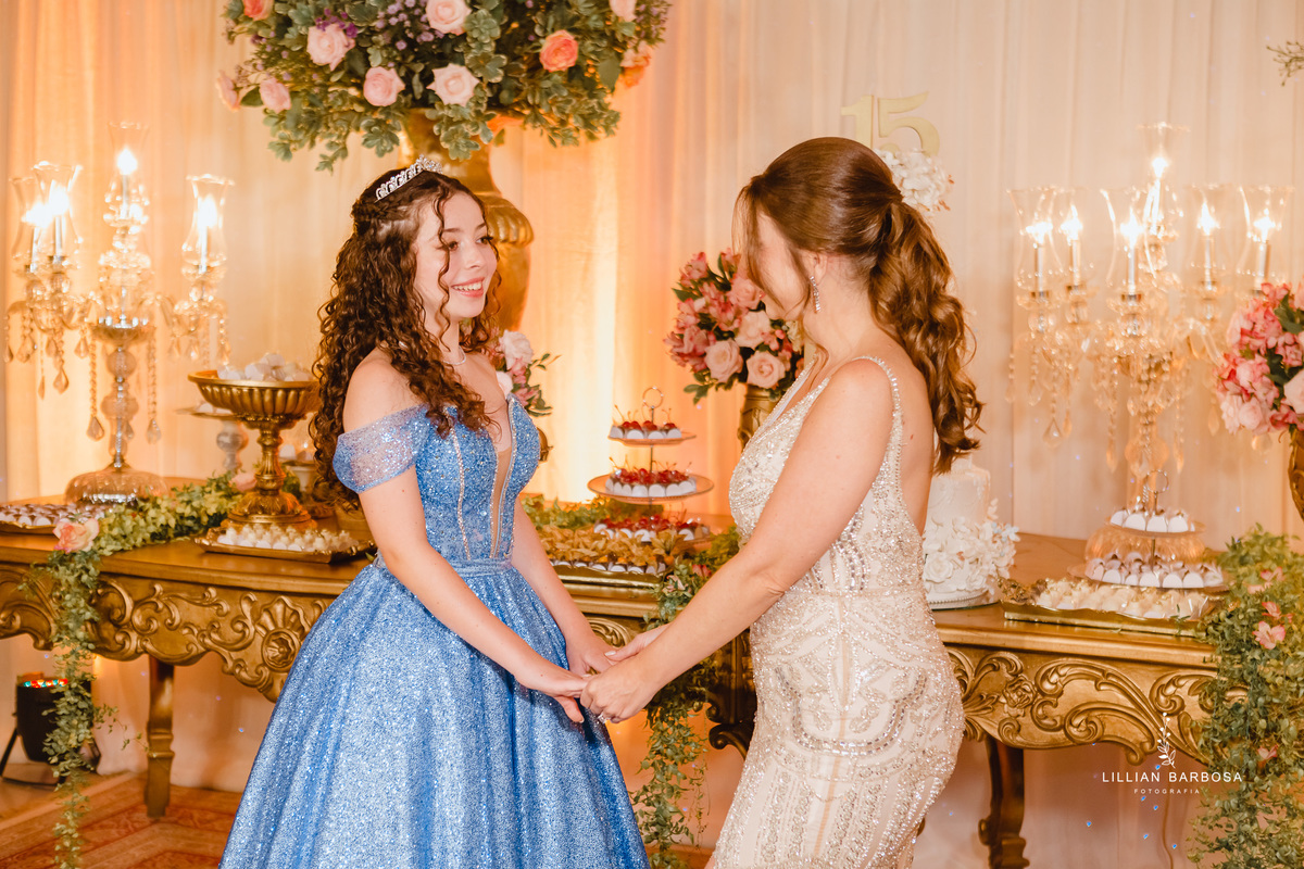 Festa-de-quinze-anos-vestido-Brilho-azul-fotografa-de-lauro-muller-santa-catarina