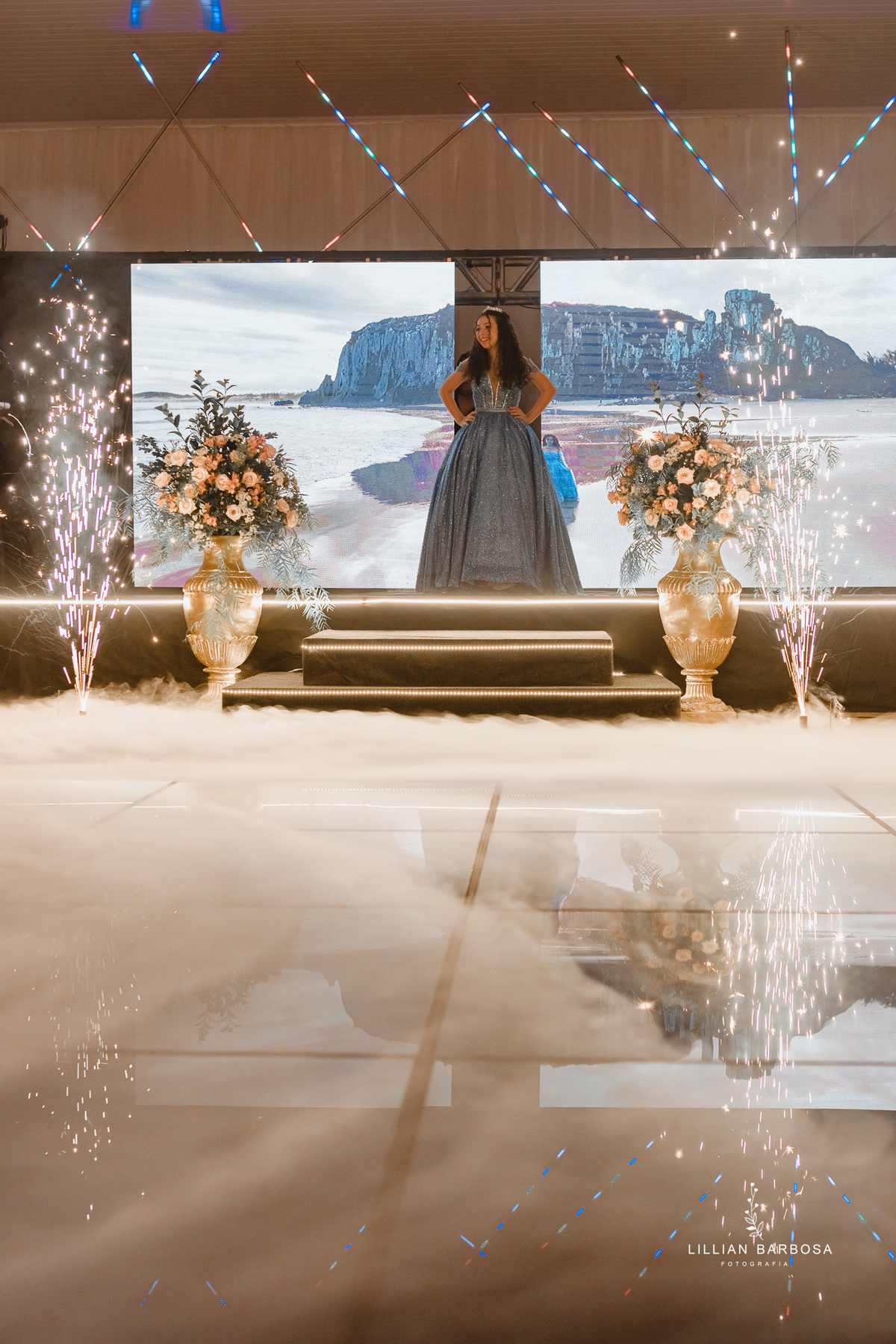 Festa-de-quinze-anos-vestido-Brilho-azul-fotografa-de-lauro-muller-santa-catarina