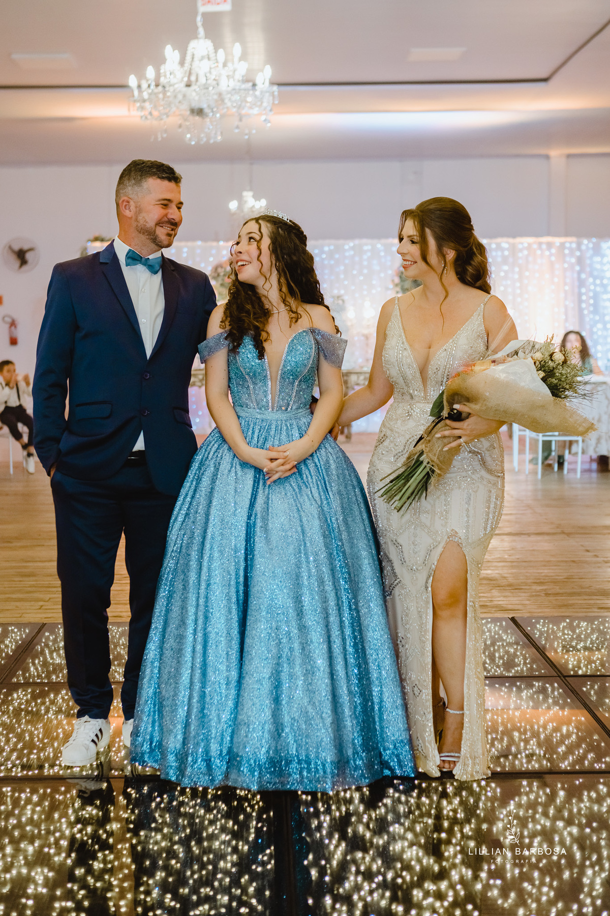 Festa-de-quinze-anos-vestido-Brilho-azul-fotografa-de-lauro-muller-santa-catarina