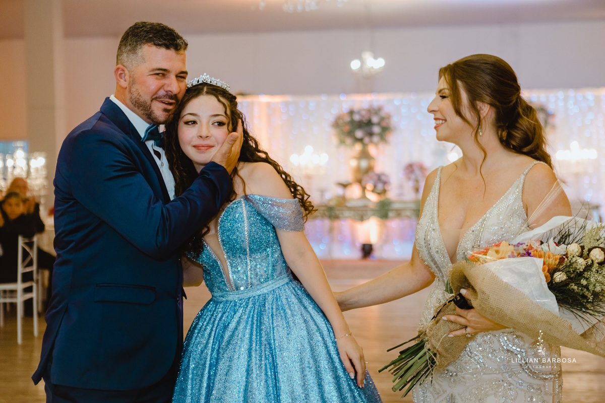 Festa-de-quinze-anos-vestido-Brilho-azul-fotografa-de-lauro-muller-santa-catarina