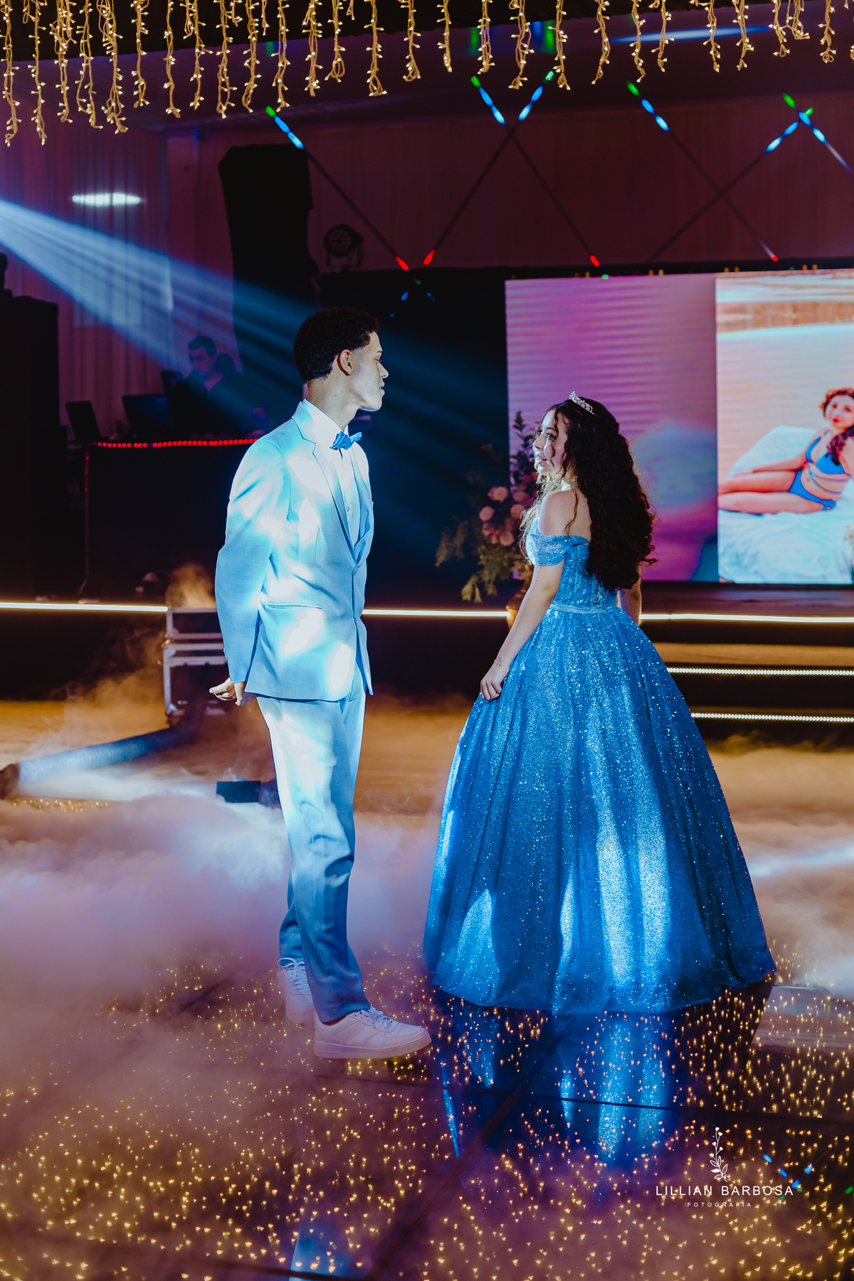 Festa-de-quinze-anos-vestido-Brilho-azul-fotografa-de-lauro-muller-santa-catarina