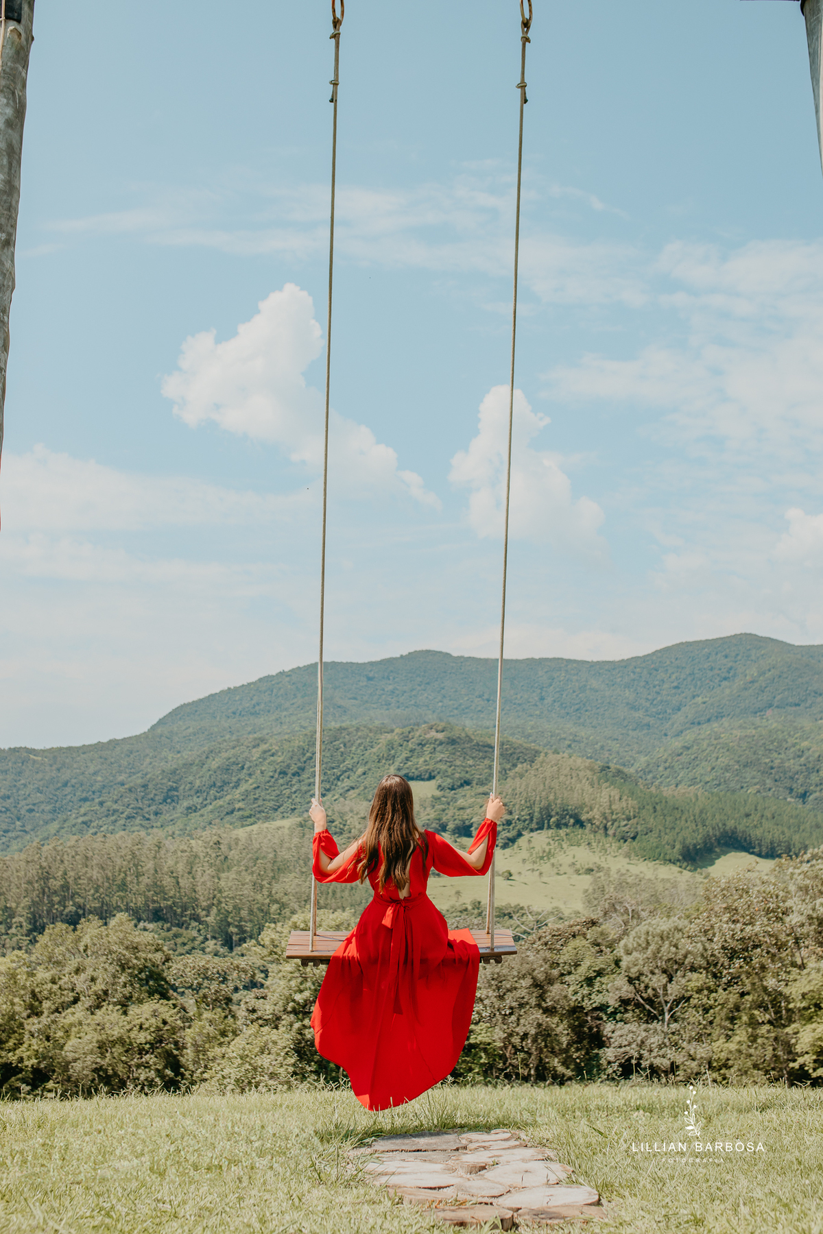 ensaio-de-casal-pousada-costao-da-serra-vestido-Vermelho-preto-piscina-fotografa-de-lauro-muller-santa-catarina 