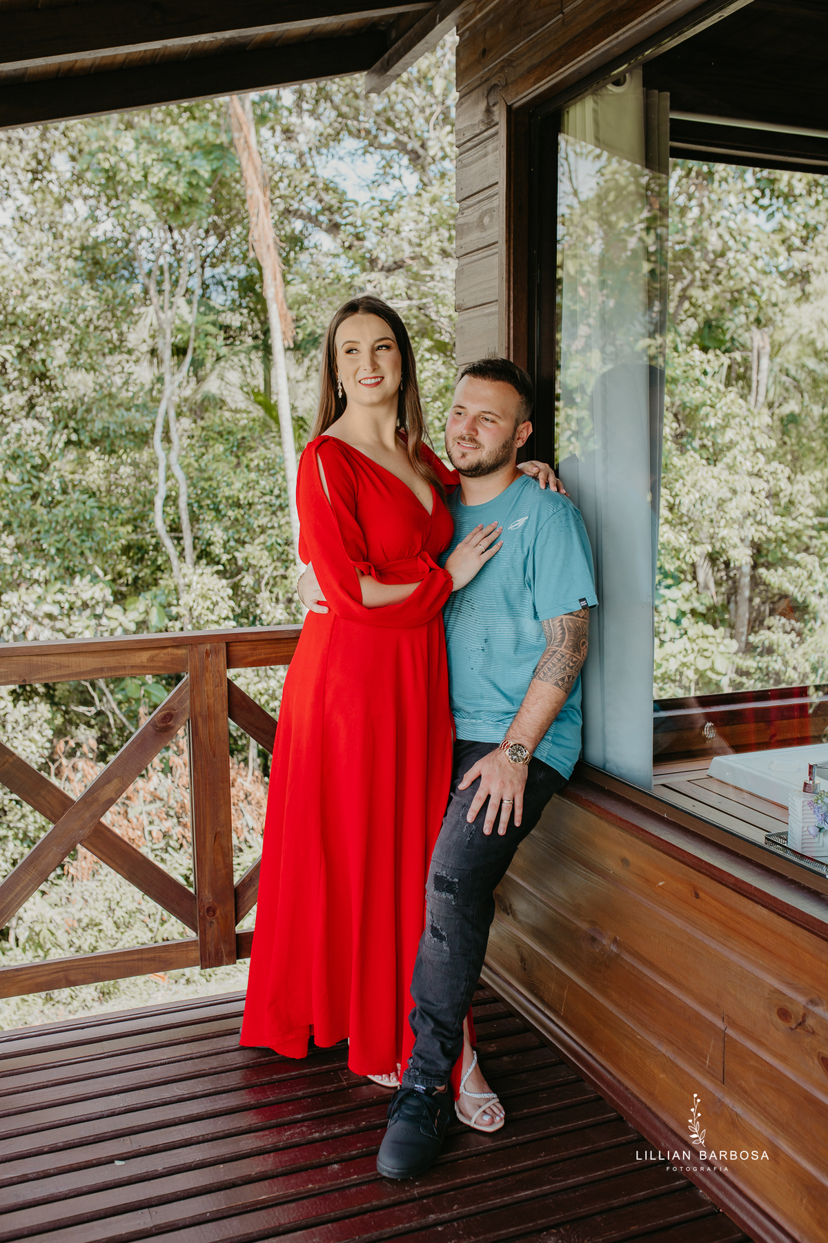 ensaio-de-casal-pousada-costao-da-serra-vestido-Vermelho-preto-piscina-fotografa-de-lauro-muller-santa-catarina 