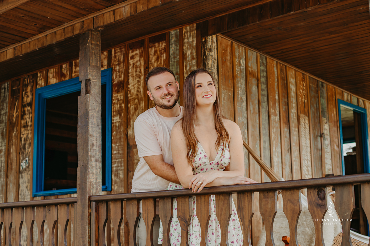 ensaio-de-casal-pousada-costao-da-serra-vestido-Vermelho-preto-piscina-fotografa-de-lauro-muller-santa-catarina 