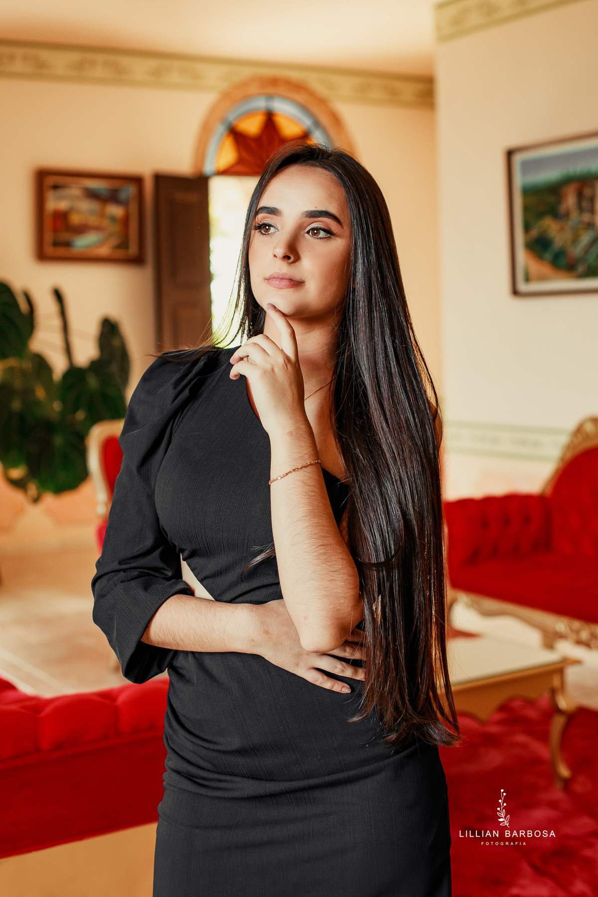 ensaio-de-quinze-anos-castelo-beldevere-e-em-pedras-grandes-campo-de-girrasois-vestido-Vermelho-rosa-azul-preto-fotografa-de-lauro-muller- fotografa-de-pedras-grandes-fotografa-de-treze-de-maio