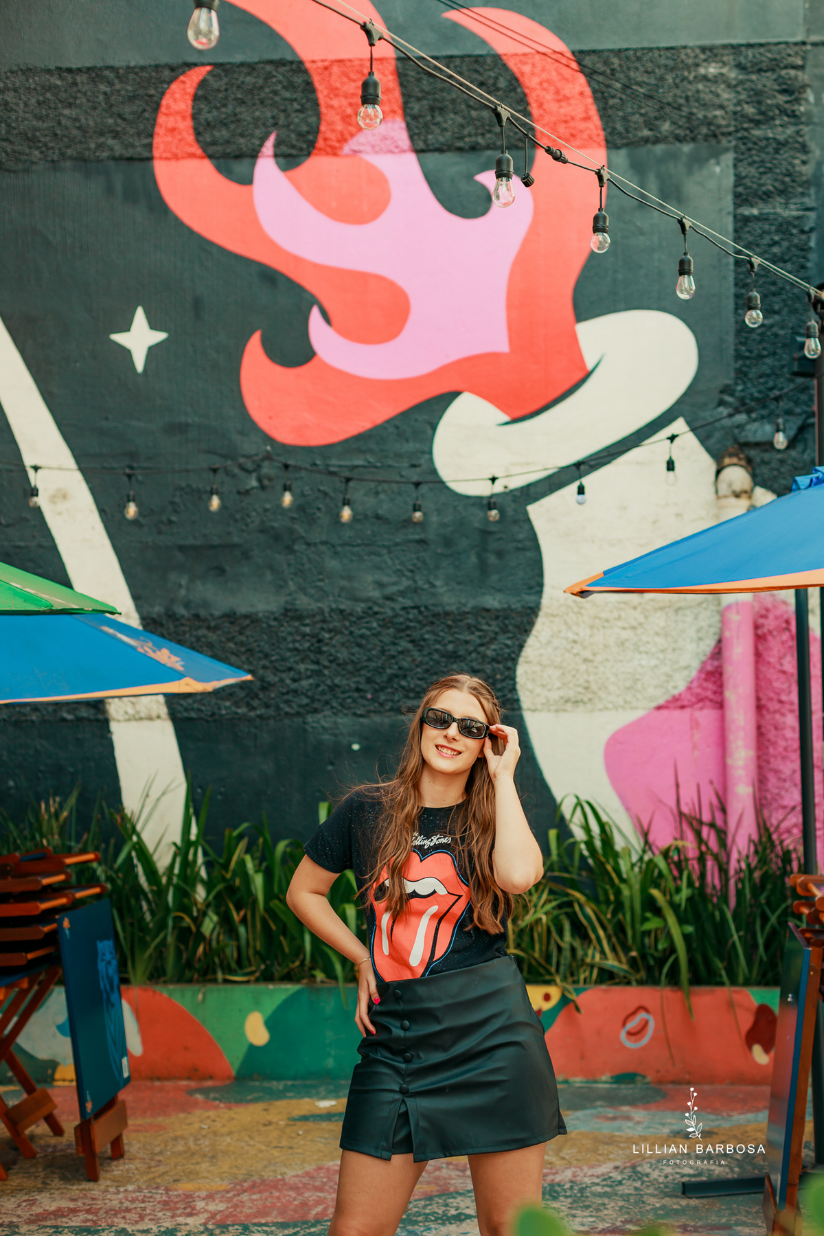 ensaio-de-quinze-anos-balneario-camburiu-florianopolis-vestido-rosa-vermelho-preto-fotografa-de-lauro-muller- fotografa-fotografa-de-florioa-forianopolos-balneario-camburui