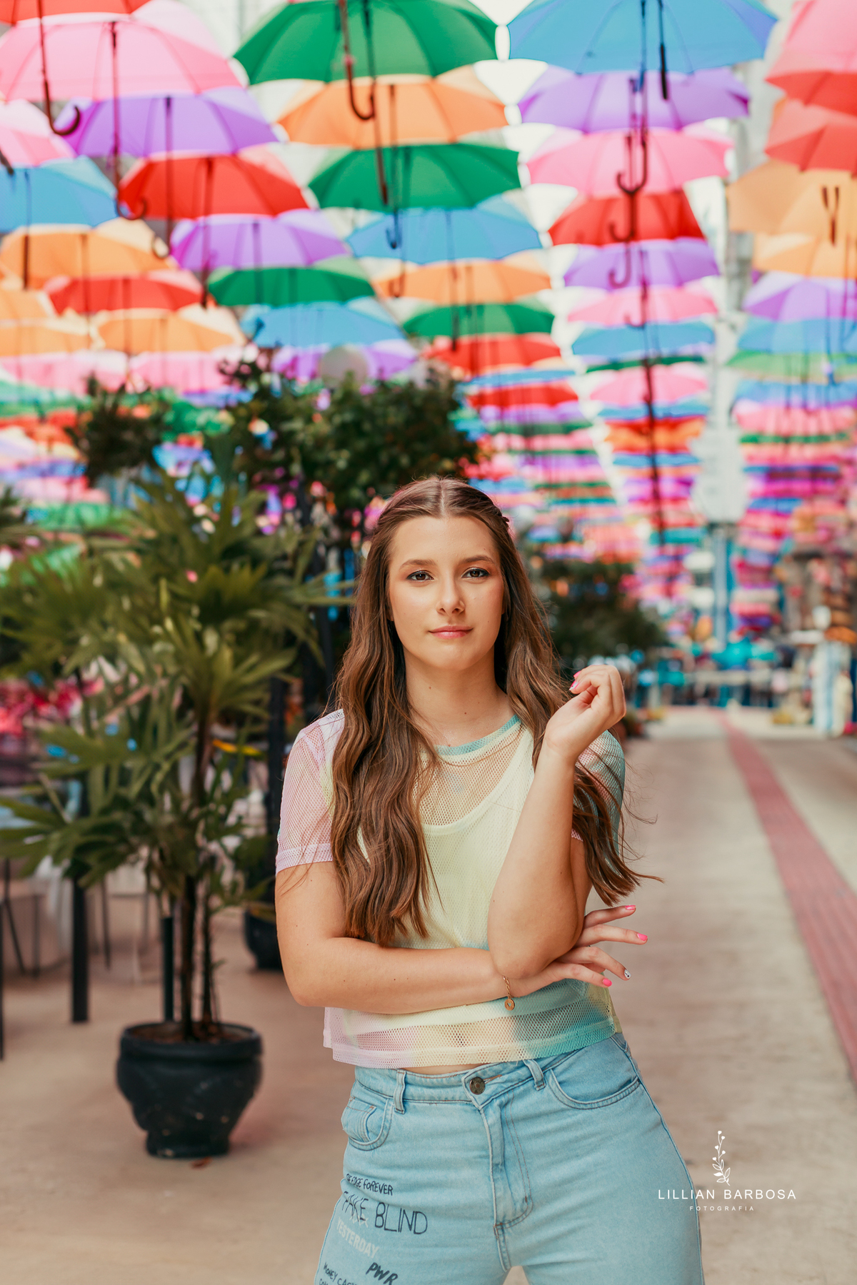 ensaio-de-quinze-anos-balneario-camburiu-florianopolis-vestido-rosa-vermelho-preto-fotografa-de-lauro-muller- fotografa-fotografa-de-florioa-forianopolos-balneario-camburui
