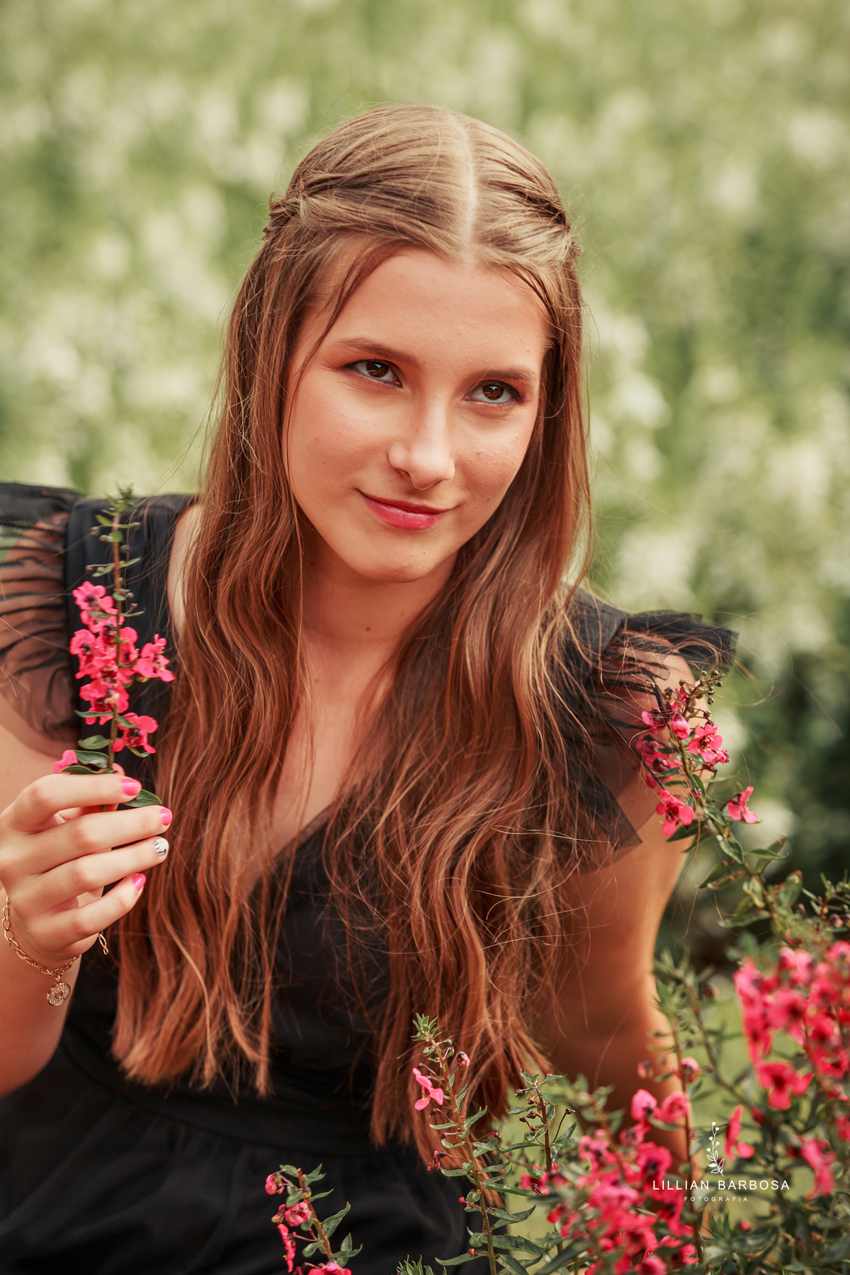 ensaio-de-quinze-anos-balneario-camburiu-florianopolis-vestido-rosa-vermelho-preto-fotografa-de-lauro-muller- fotografa-fotografa-de-florioa-forianopolos-balneario-camburui