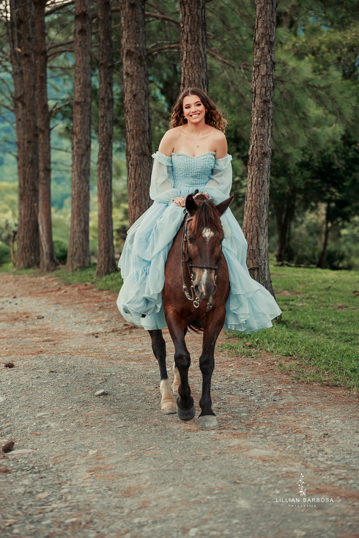 ensaio-de-quinze-anos-fazenda-sao-lorezo-sideropolis-vestido-rosa-roxo-prenda-piqueinique-fotografa-de-lauro-muller- fotografa-fotografa-de-sideropolis