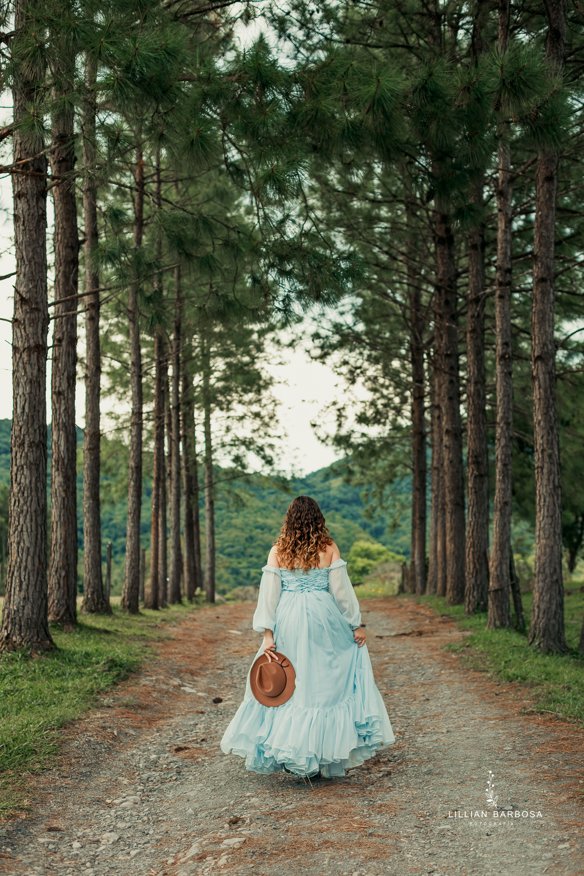 ensaio-de-quinze-anos-fazenda-sao-lorezo-sideropolis-vestido-rosa-roxo-prenda-piqueinique-fotografa-de-lauro-muller- fotografa-fotografa-de-sideropolis