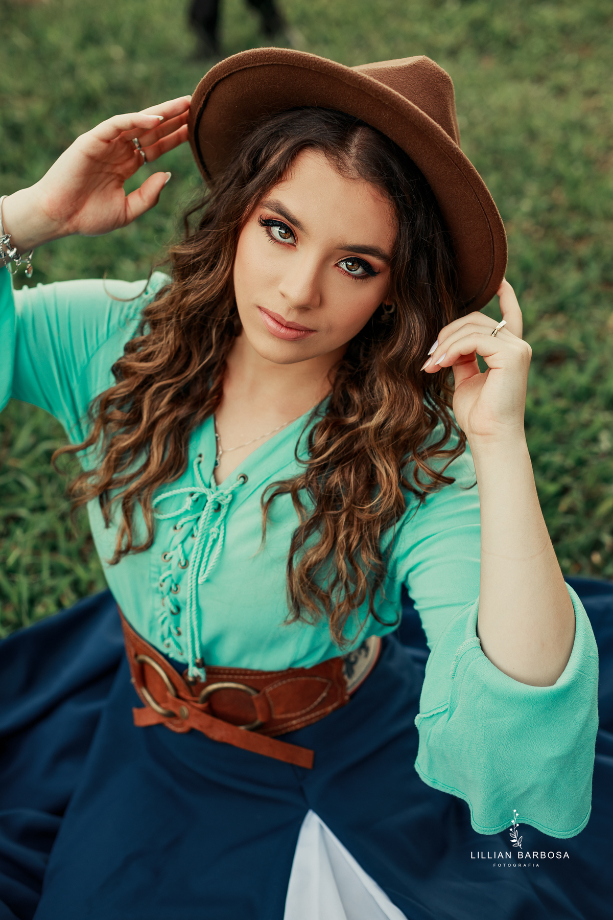 ensaio-de-quinze-anos-fazenda-sao-lorezo-sideropolis-vestido-rosa-roxo-prenda-piqueinique-fotografa-de-lauro-muller- fotografa-fotografa-de-sideropolis