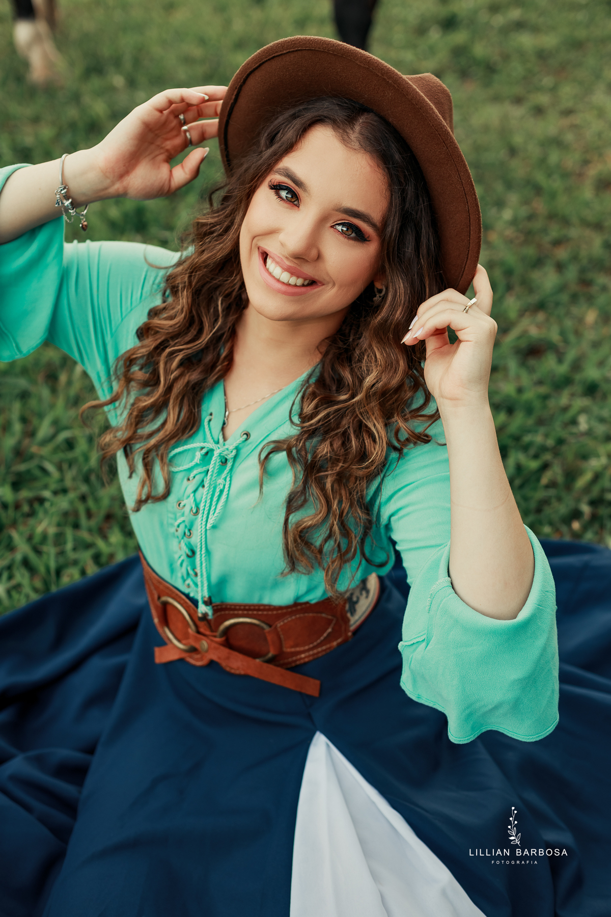 ensaio-de-quinze-anos-fazenda-sao-lorezo-sideropolis-vestido-rosa-roxo-prenda-piqueinique-fotografa-de-lauro-muller- fotografa-fotografa-de-sideropolis