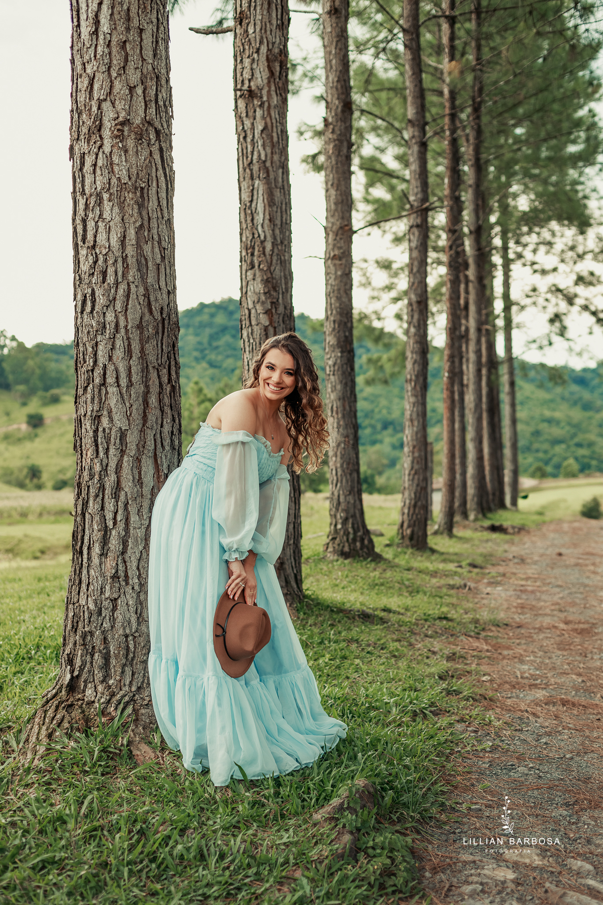 ensaio-de-quinze-anos-fazenda-sao-lorezo-sideropolis-vestido-rosa-roxo-prenda-piqueinique-fotografa-de-lauro-muller- fotografa-fotografa-de-sideropolis