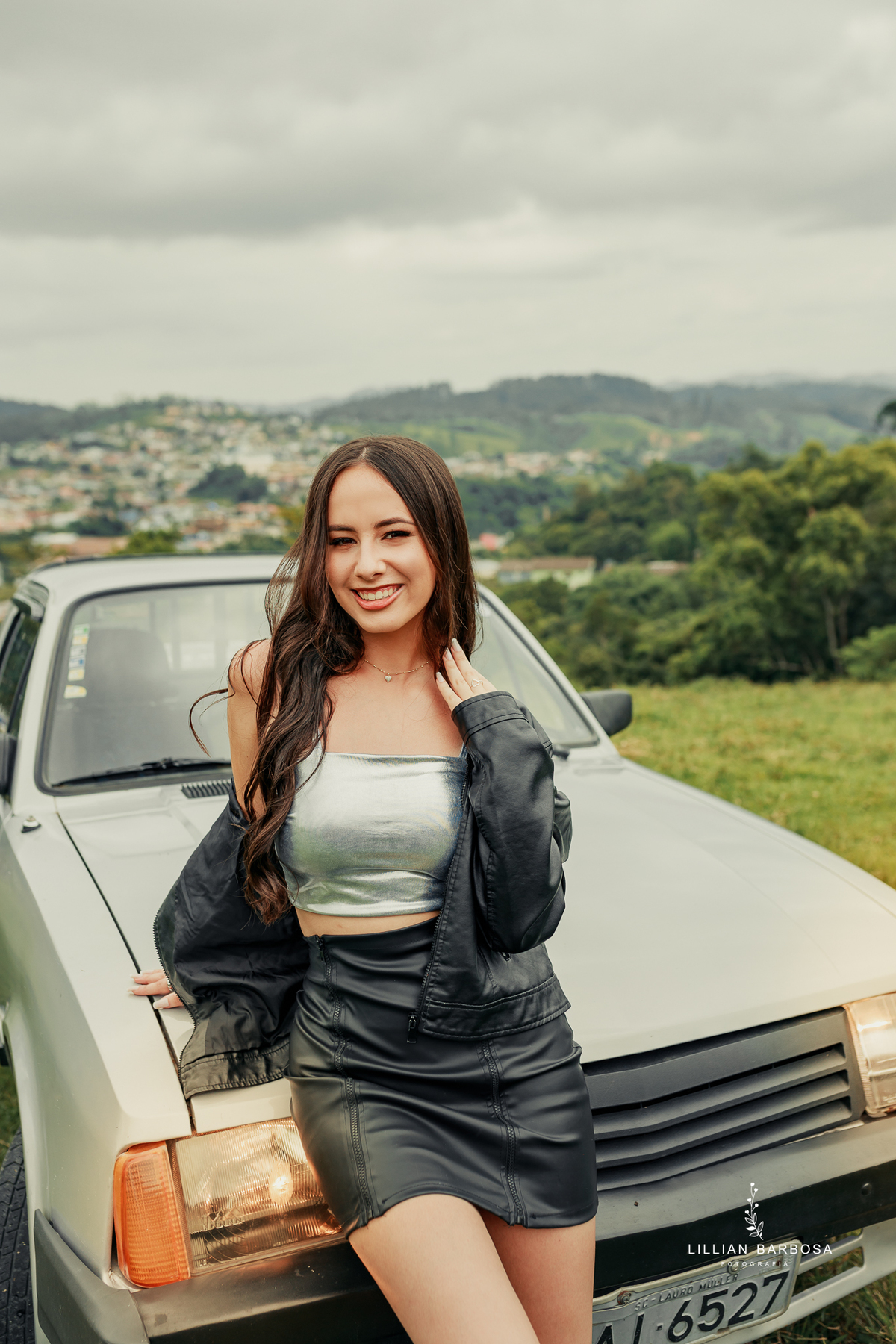 ensaio-de-quinze-anos-serra-dorio-do-rastro-vestido-rosa-azul-jeans-croped-vestido-branco-fotografa-de-lauro-muller- fotografa-fotografa-de-serra-d-do-rio-rastro