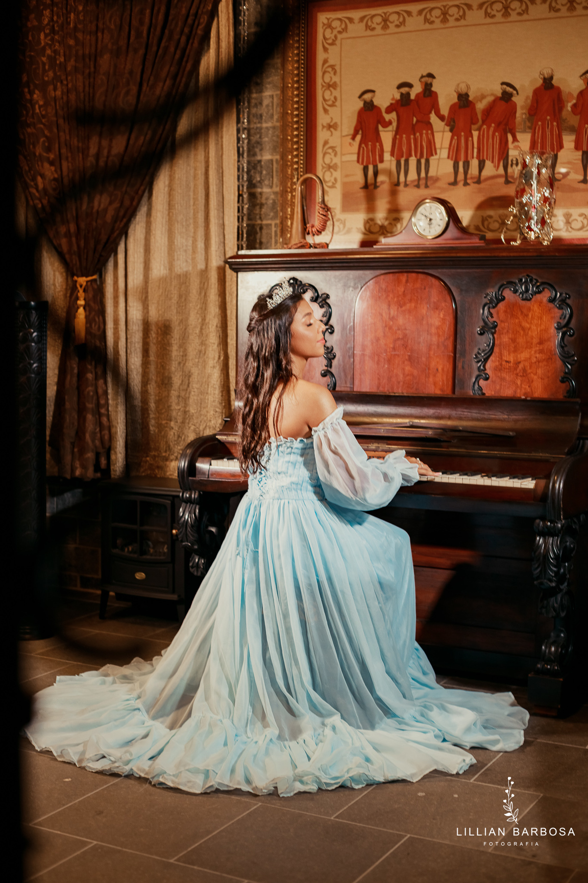 ensaio-de-quinze-anos-atelie-daniela-nagel-Castelo-belvedere-vestido-rosa-azul-conjunto-branco-fotografa-de-lauro-muller- fotografa-fotografa-de-orleans-fotografa-de-treze-de-maio-