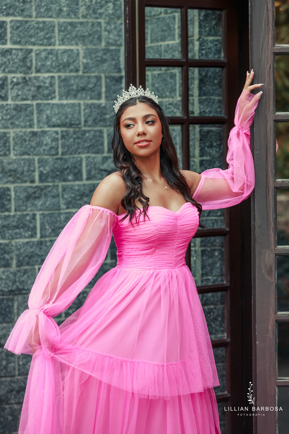 ensaio-de-quinze-anos-atelie-daniela-nagel-Castelo-belvedere-vestido-rosa-azul-conjunto-branco-fotografa-de-lauro-muller- fotografa-fotografa-de-orleans-fotografa-de-treze-de-maio-